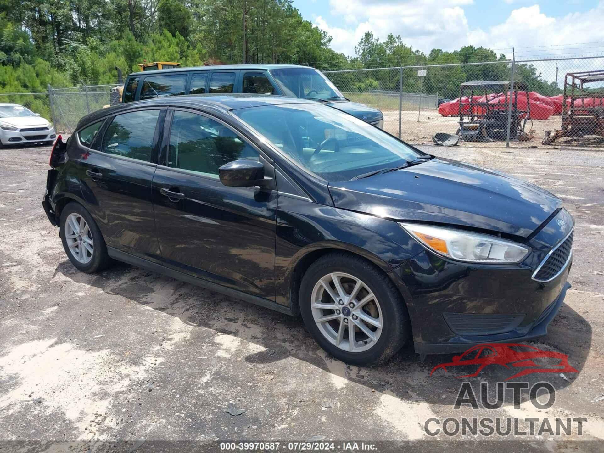 FORD FOCUS 2018 - 1FADP3K28JL252517