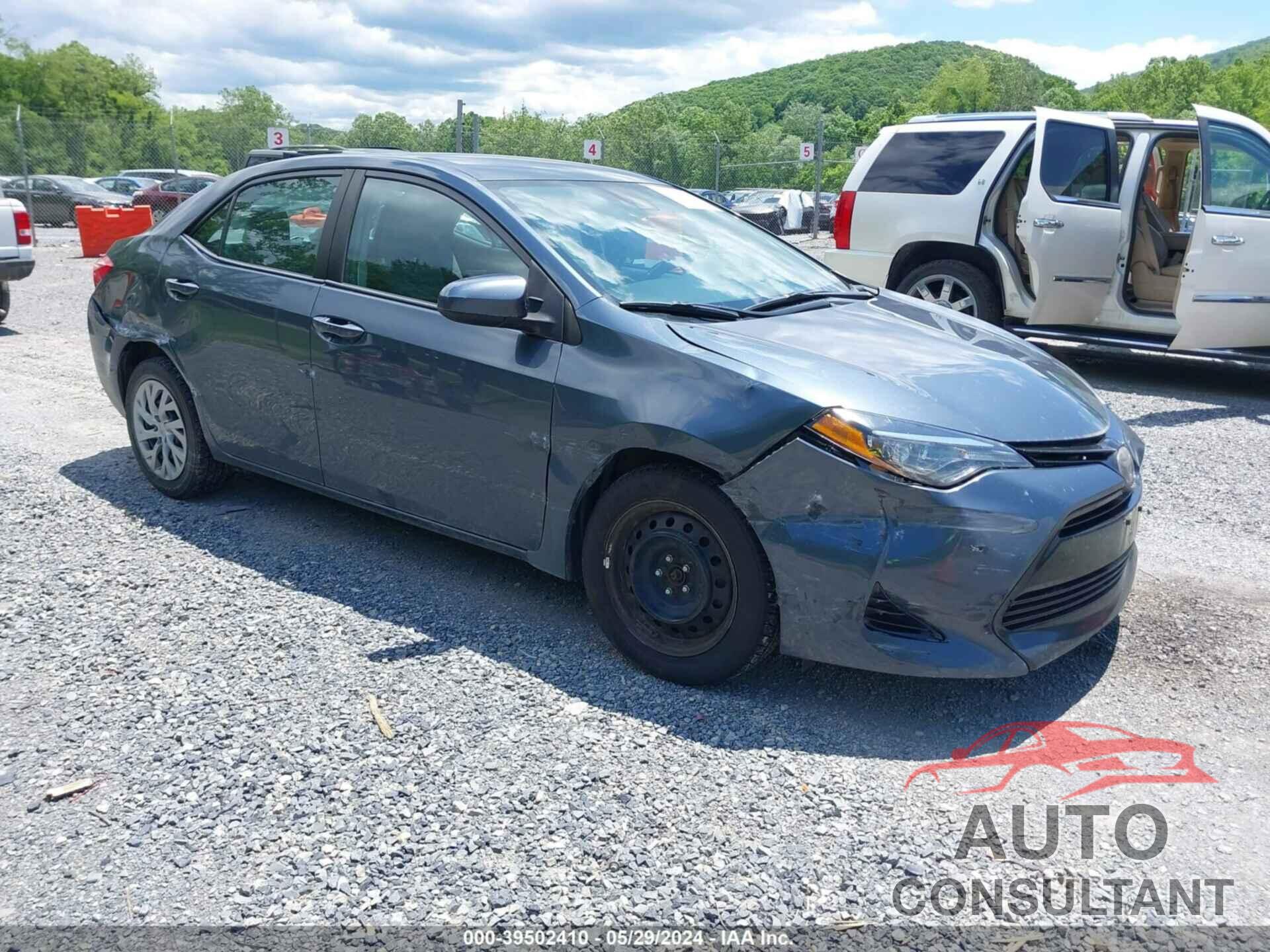 TOYOTA COROLLA 2018 - 2T1BURHE1JC099517
