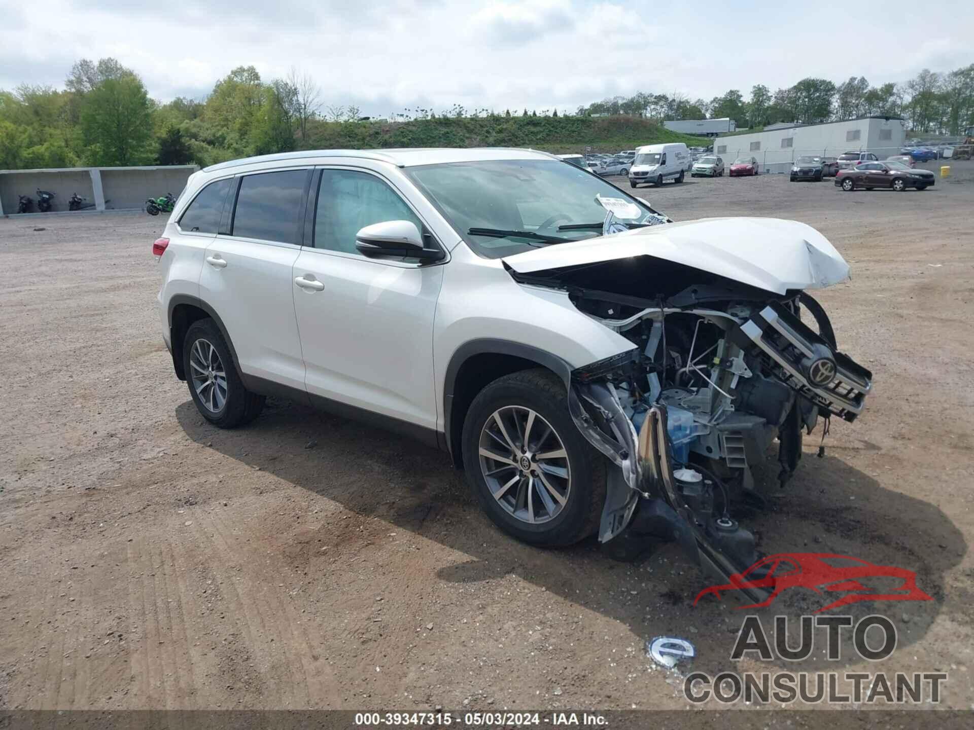 TOYOTA HIGHLANDER 2019 - 5TDJZRFH3KS622717