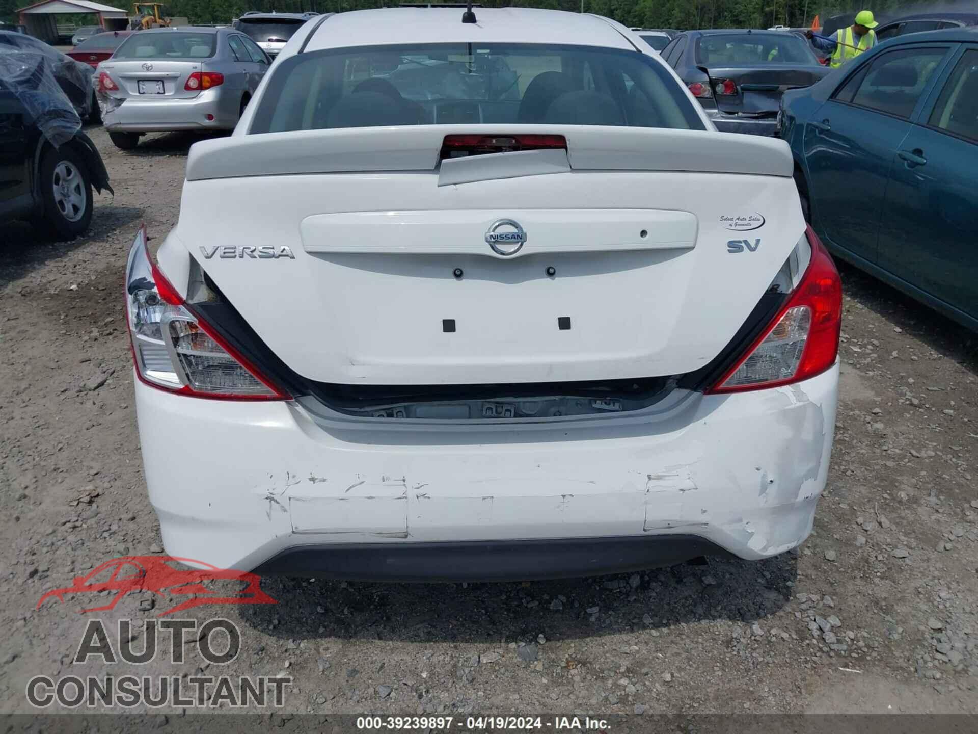 NISSAN VERSA 2017 - 3N1CN7AP1HL878802