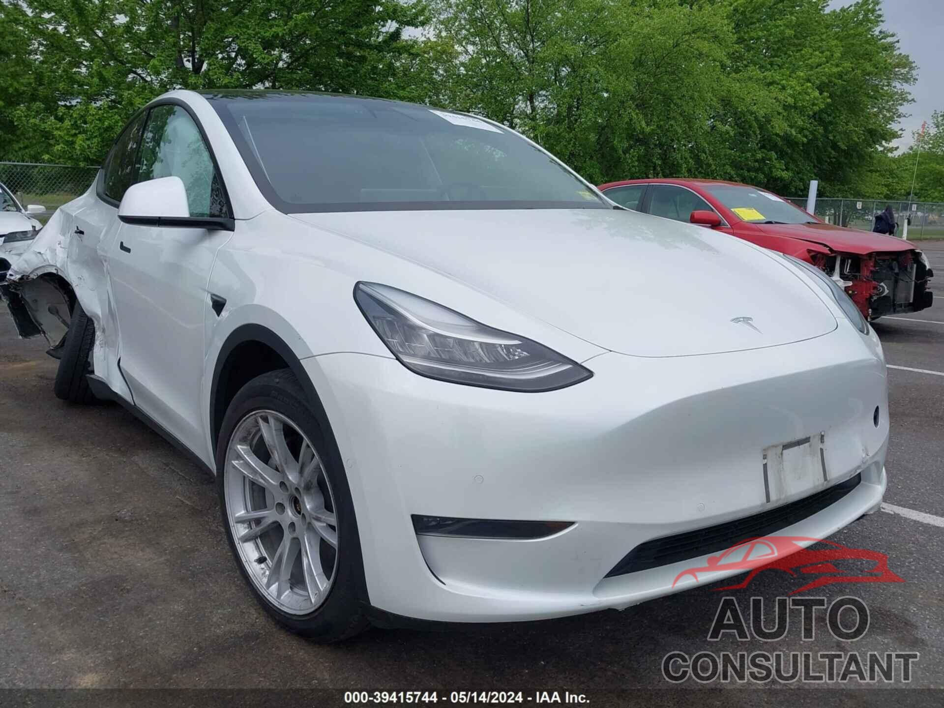 TESLA MODEL Y 2020 - 5YJYGDEE4LF044910