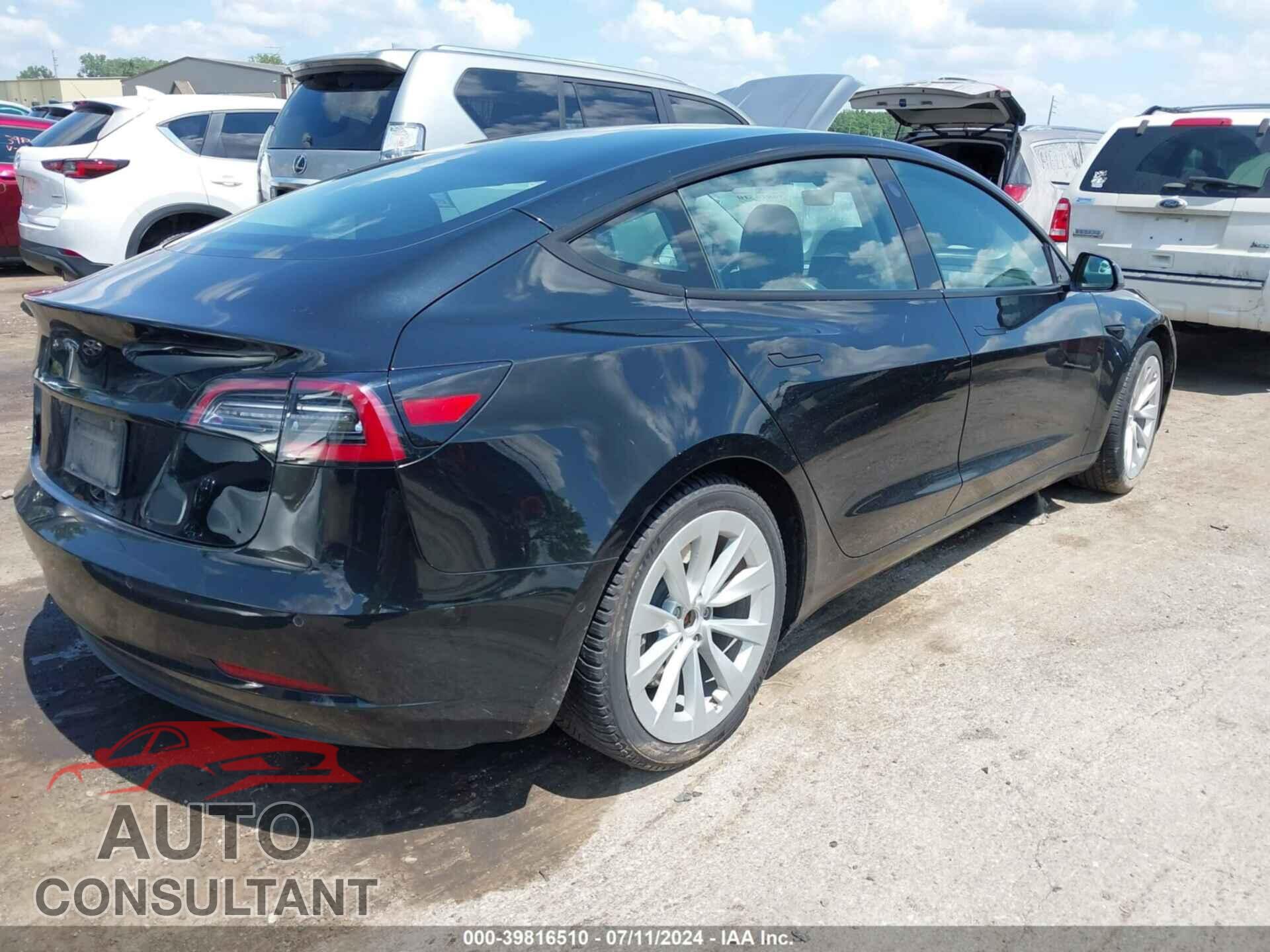 TESLA MODEL 3 2021 - 5YJ3E1EA2MF068412