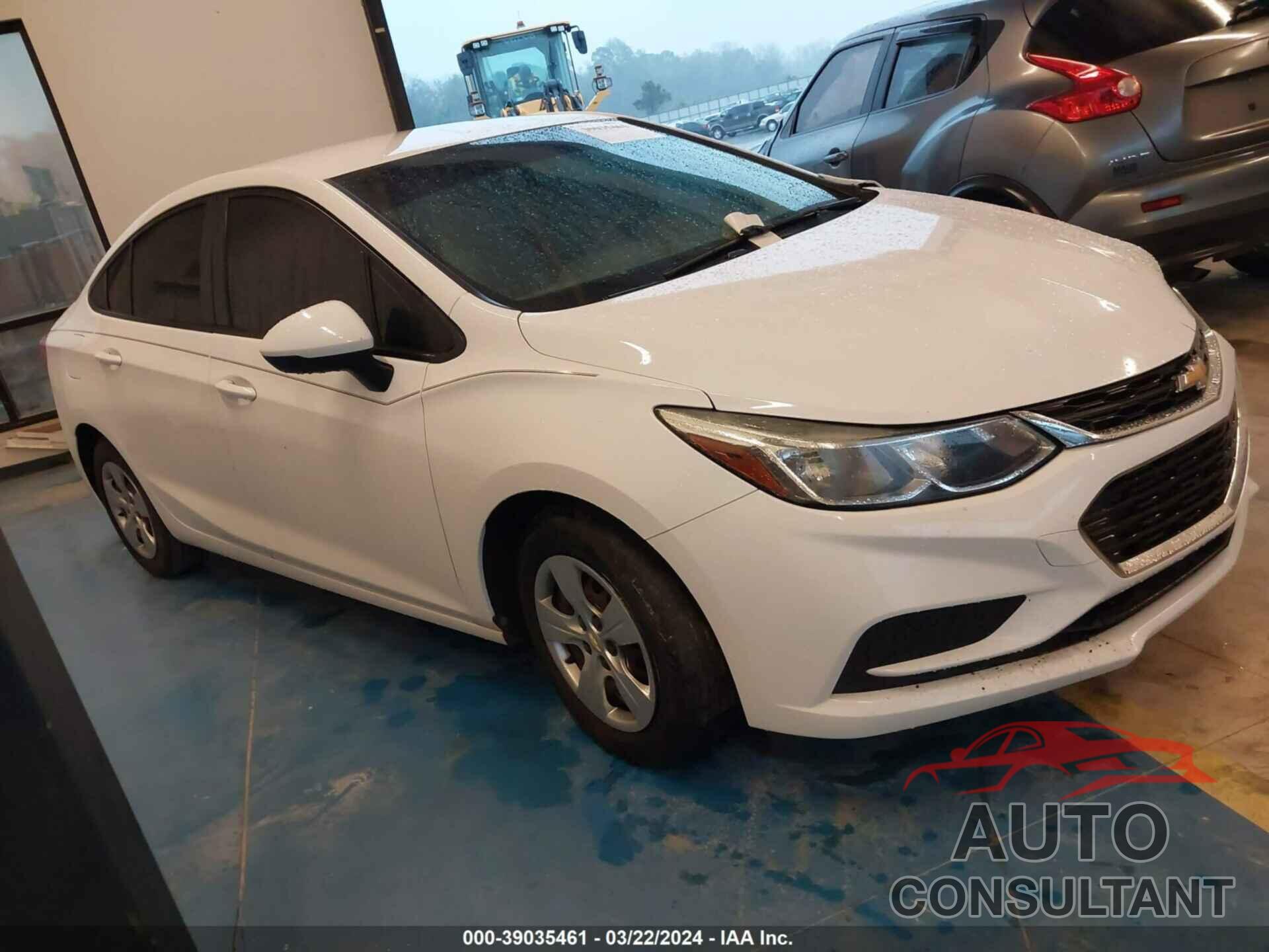 CHEVROLET CRUZE 2018 - 1G1BC5SM0J7148003