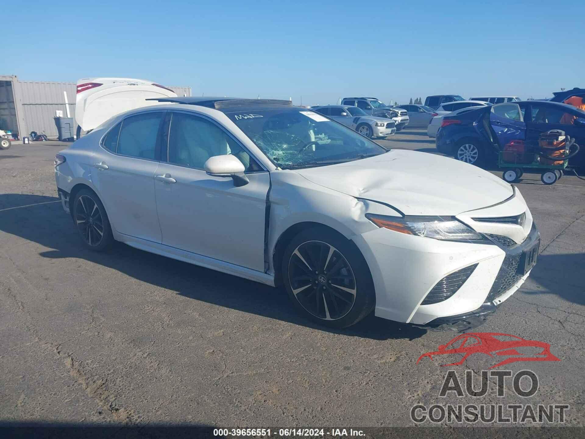 TOYOTA CAMRY 2018 - 4T1BZ1HK7JU015692