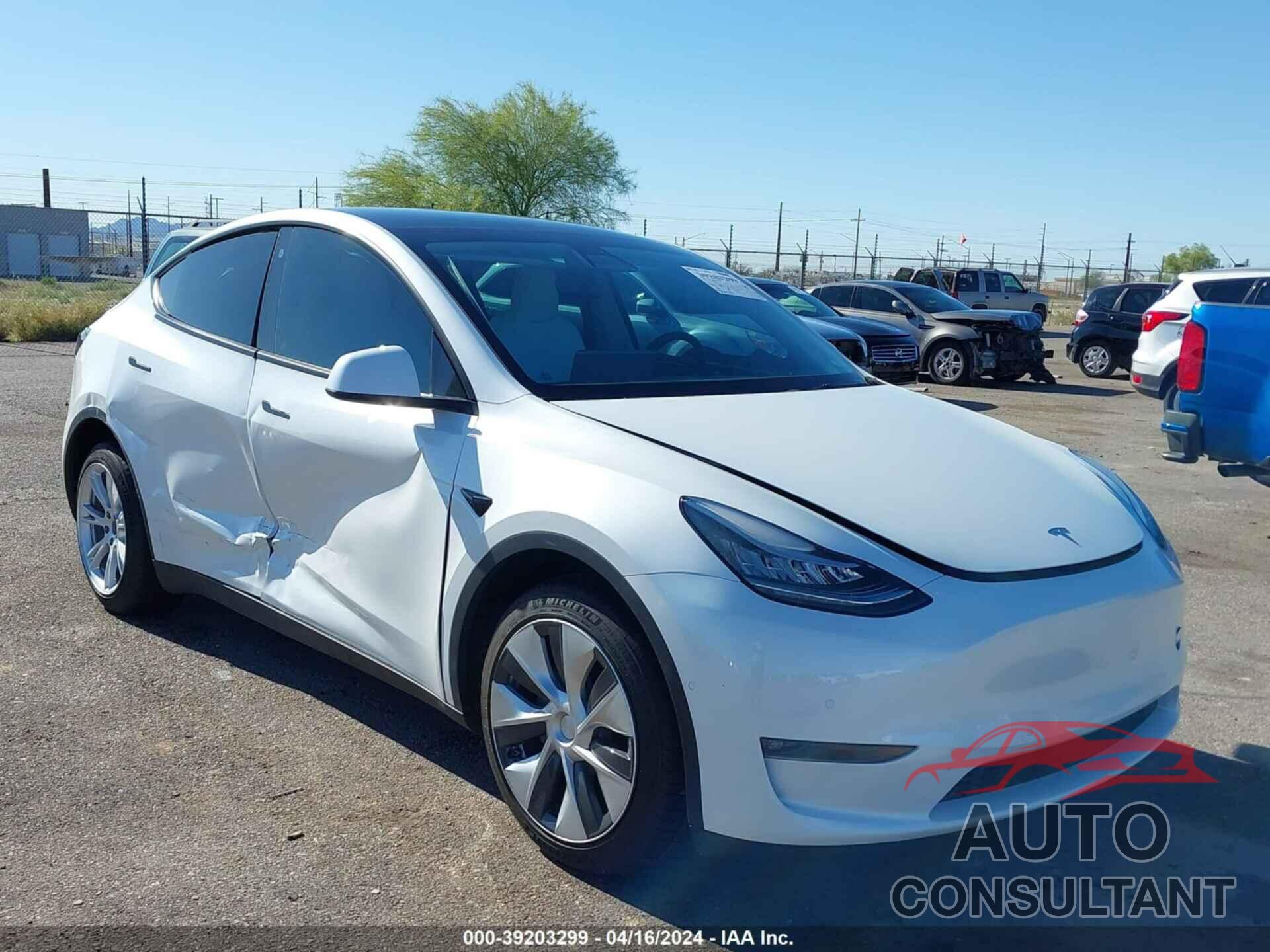 TESLA MODEL Y 2021 - 5YJYGDEE4MF268261