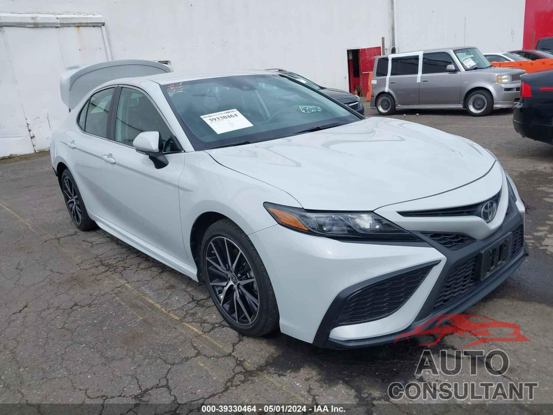 TOYOTA CAMRY 2023 - 4T1G11AK0PU134586