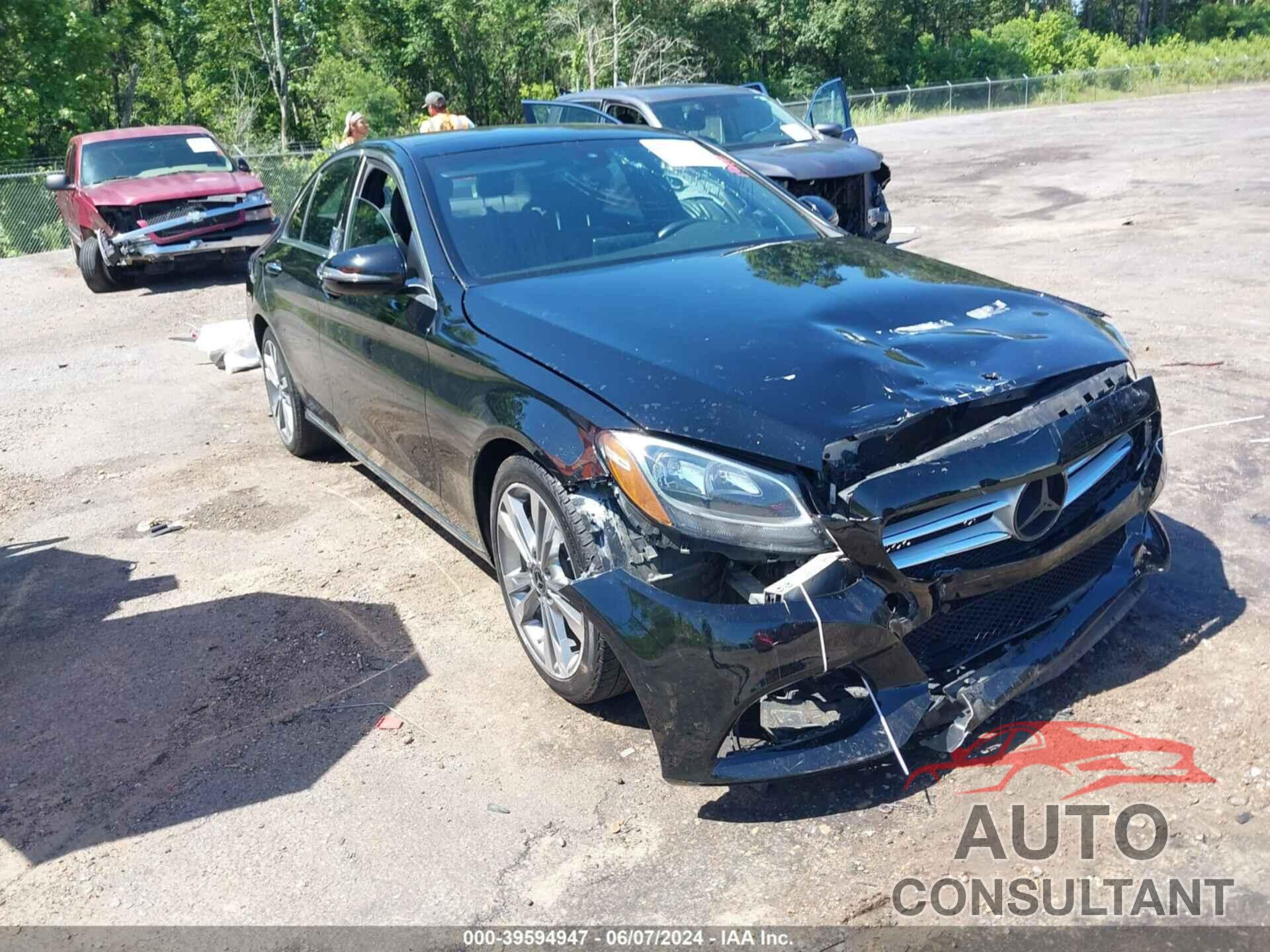 MERCEDES-BENZ C 300 2018 - 55SWF4JBXJU249567