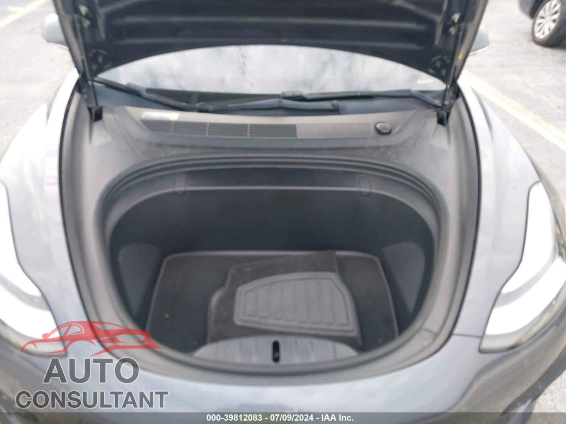 TESLA MODEL 3 2018 - 5YJ3E1EB0JF069840