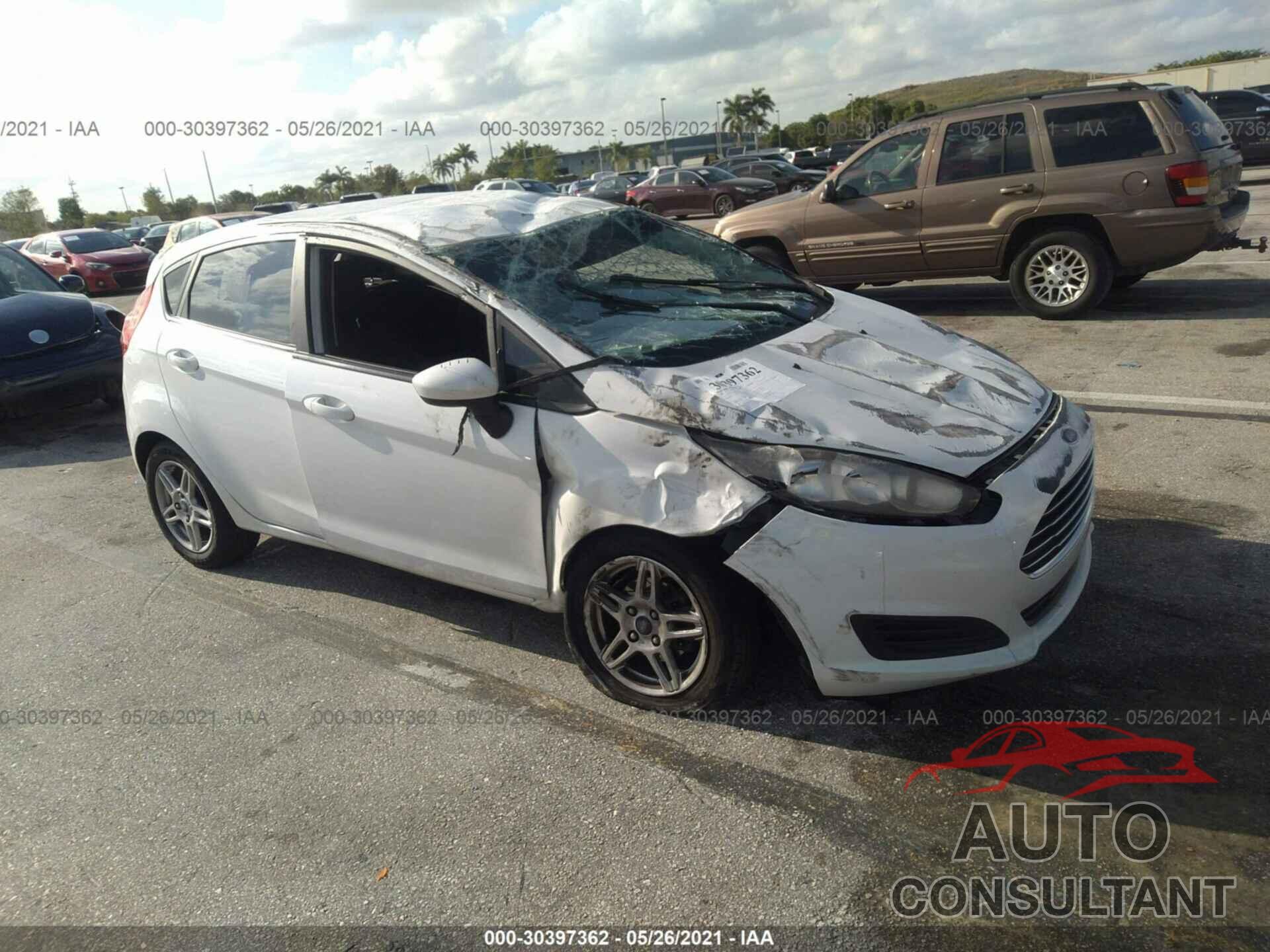 FORD FIESTA 2017 - 3FADP4EJ5HM140839