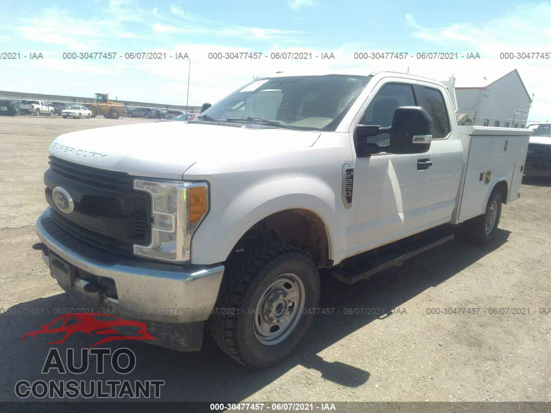 FORD SUPER DUTY F-250 SRW 2017 - 1FT7X2B64HEE65340