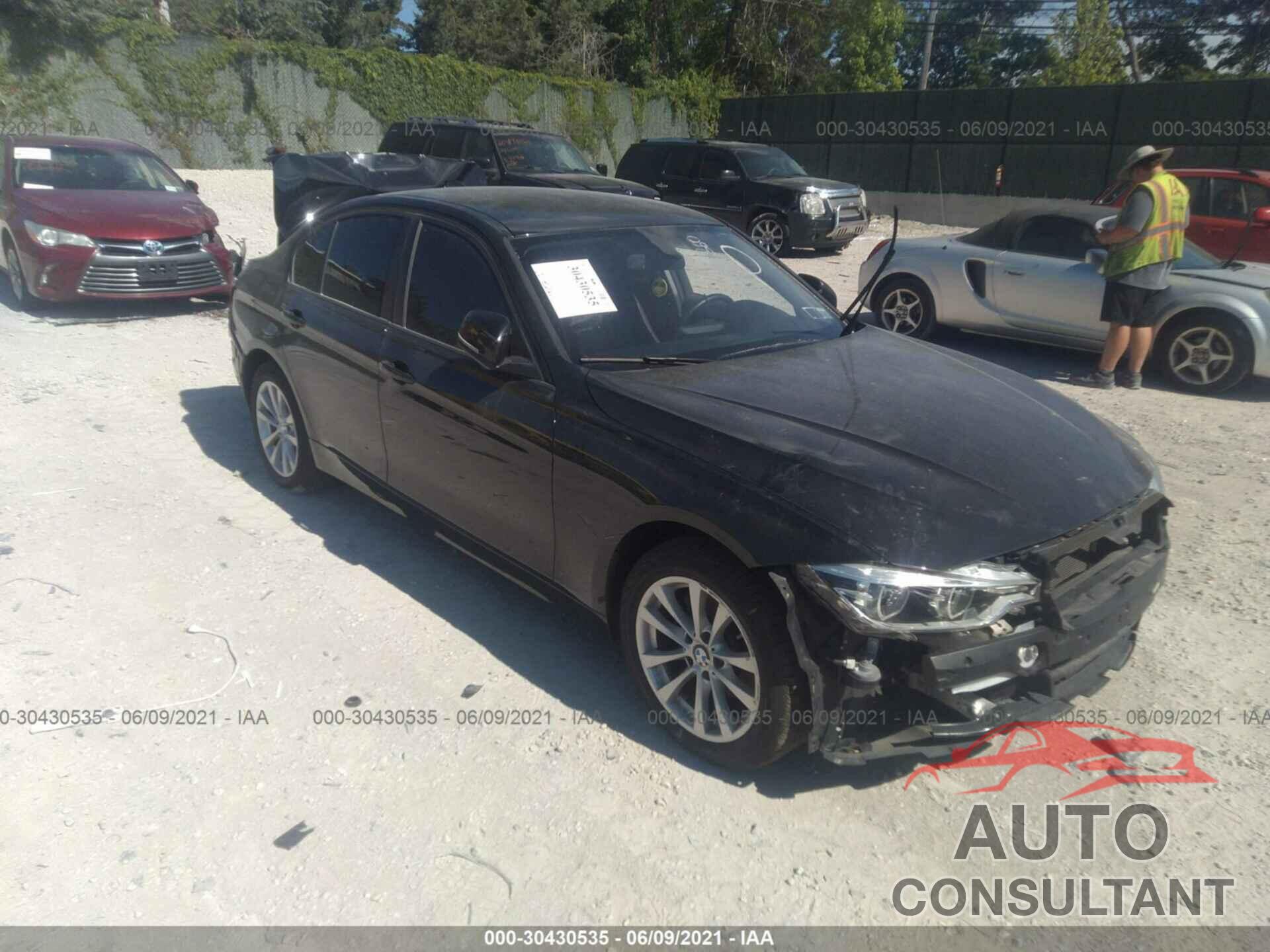 BMW 3 SERIES 2018 - WBA8E5G5XJNV01949