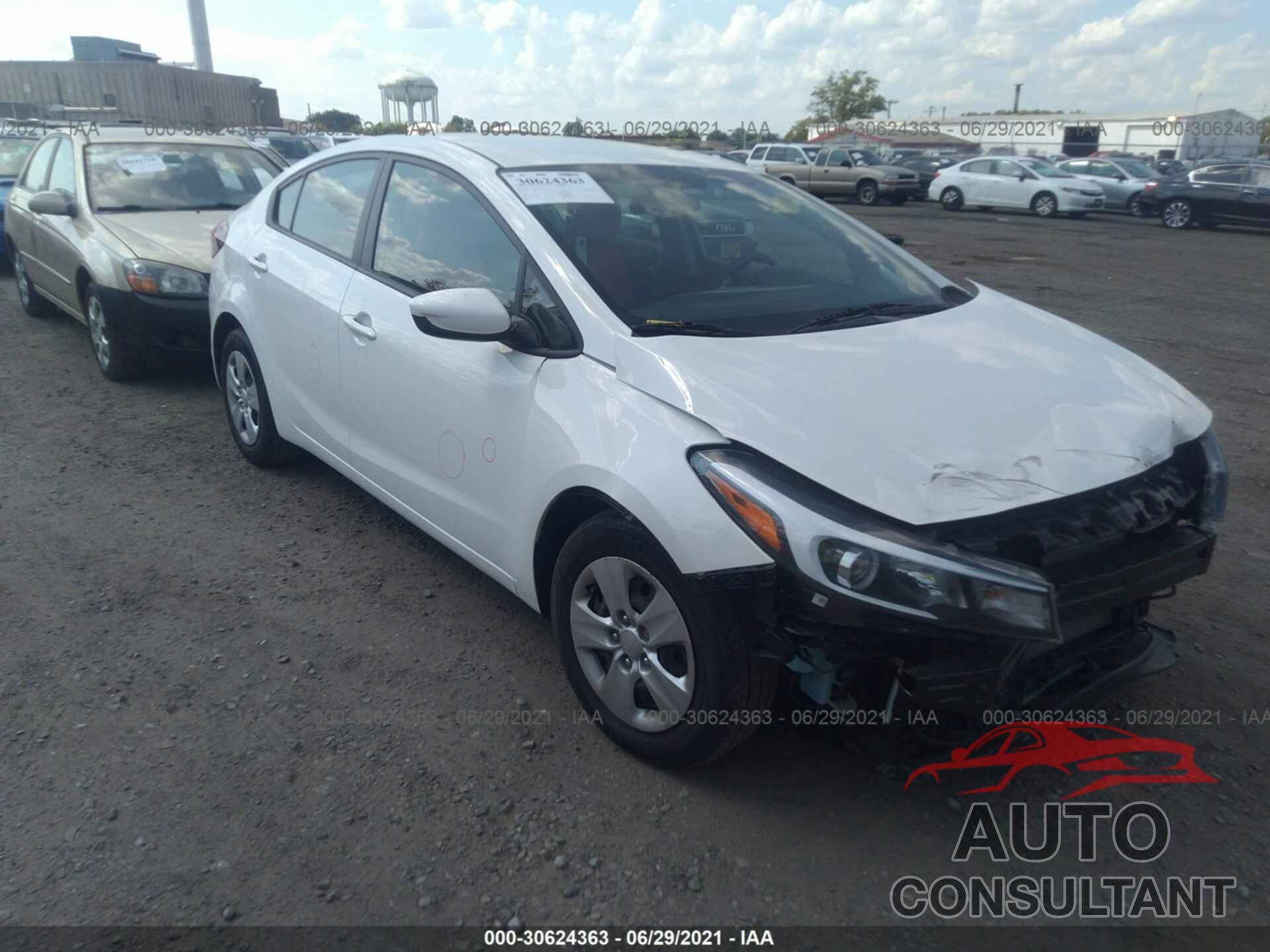 KIA FORTE 2018 - 3KPFK4A75JE266436