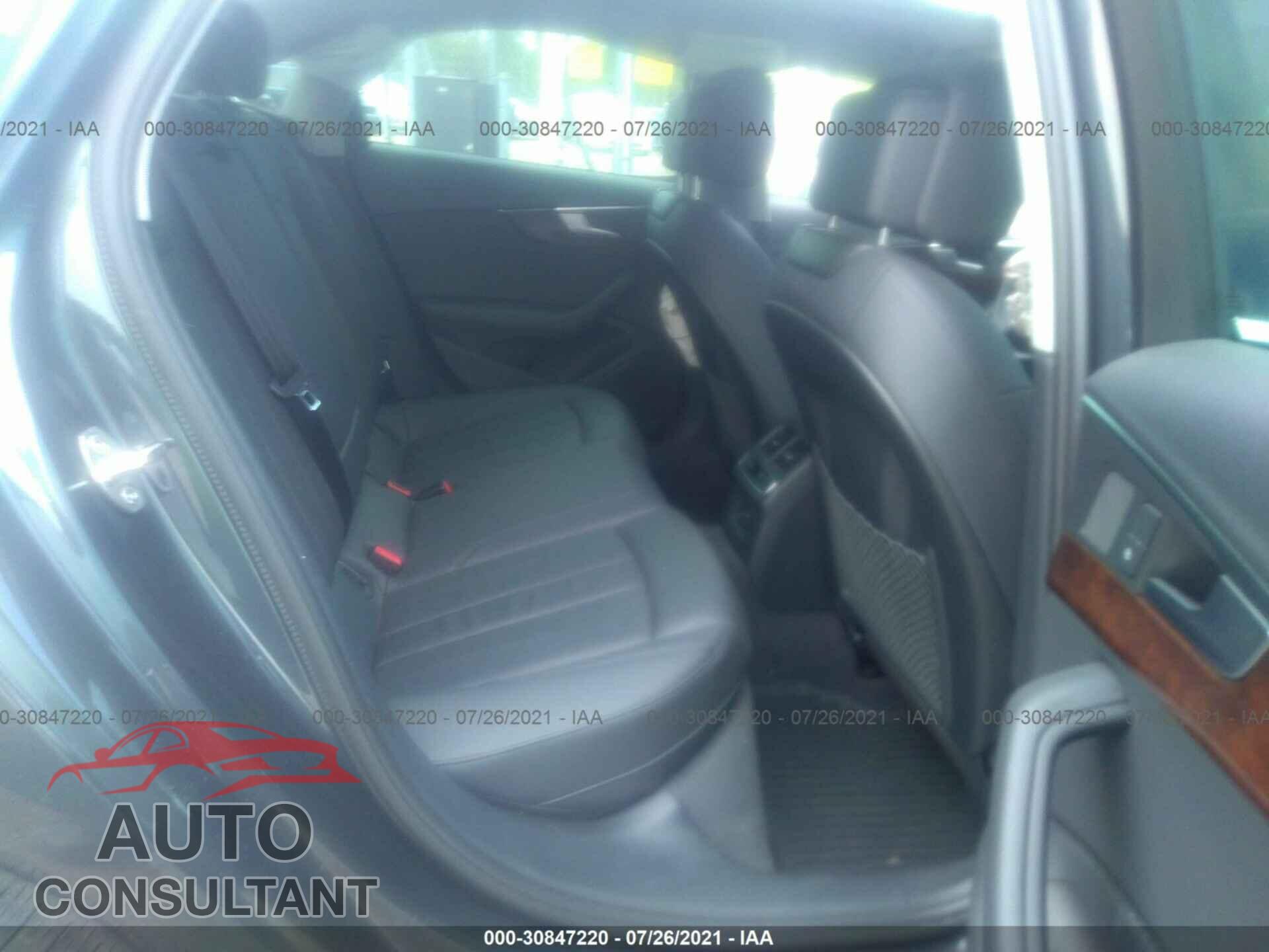 AUDI A4 2019 - WAUDNAF4XKN007723