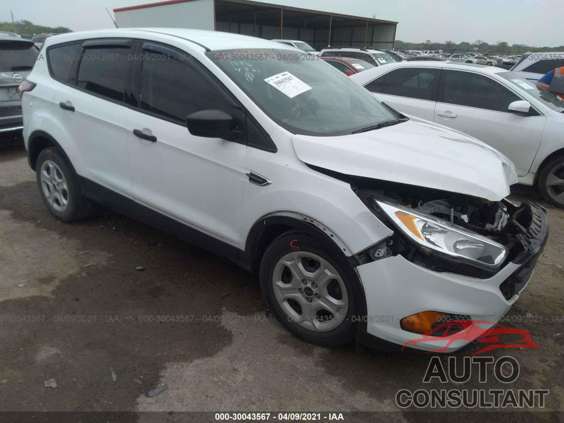 FORD ESCAPE 2017 - 1FMCU0F79HUB79015