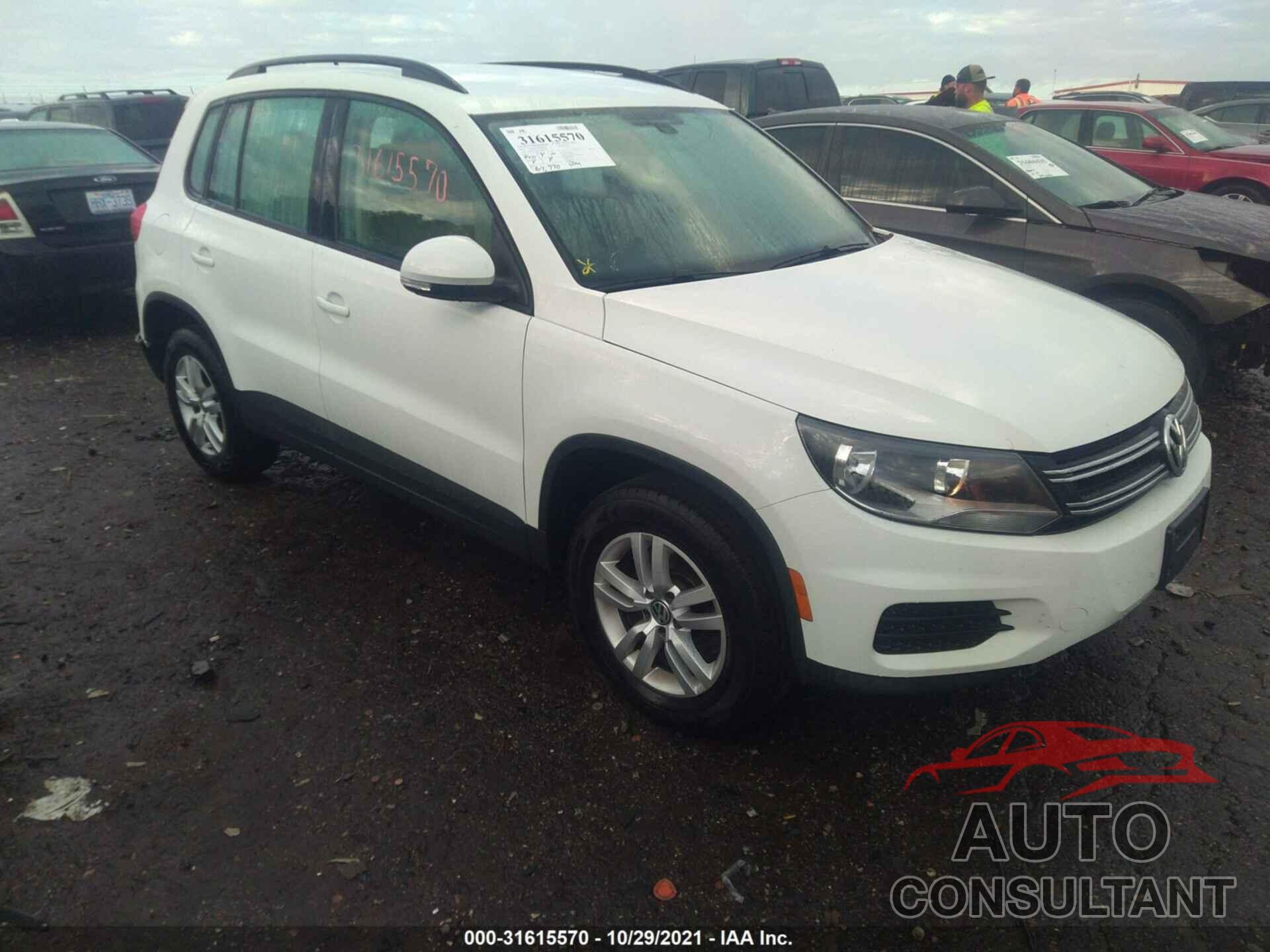 VOLKSWAGEN TIGUAN 2016 - WVGAV7AX6GW004079