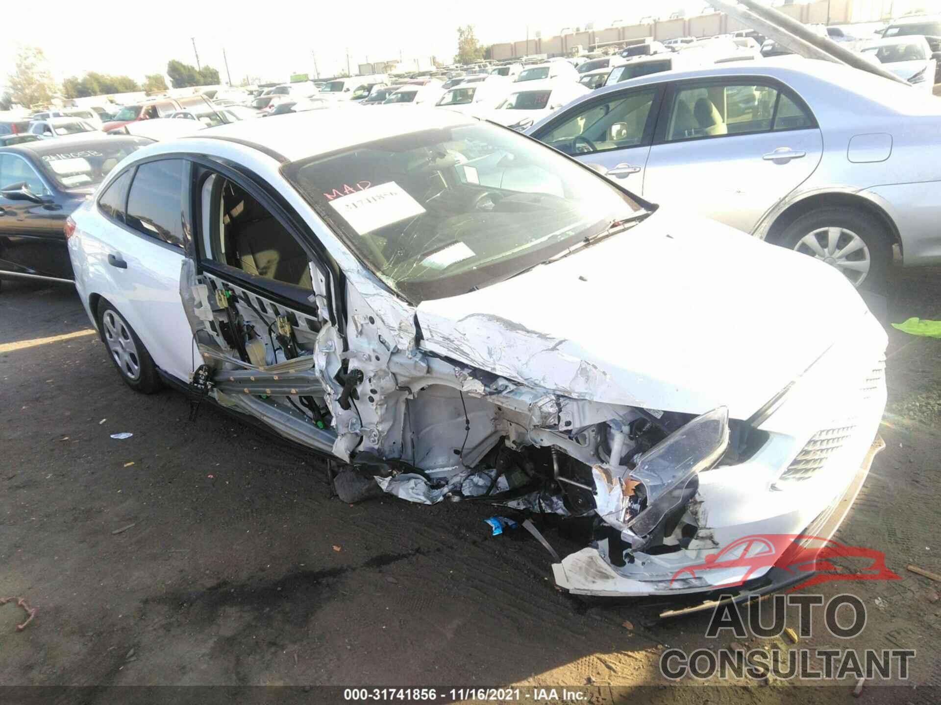 FORD FOCUS 2018 - 1FADP3E23JL303899
