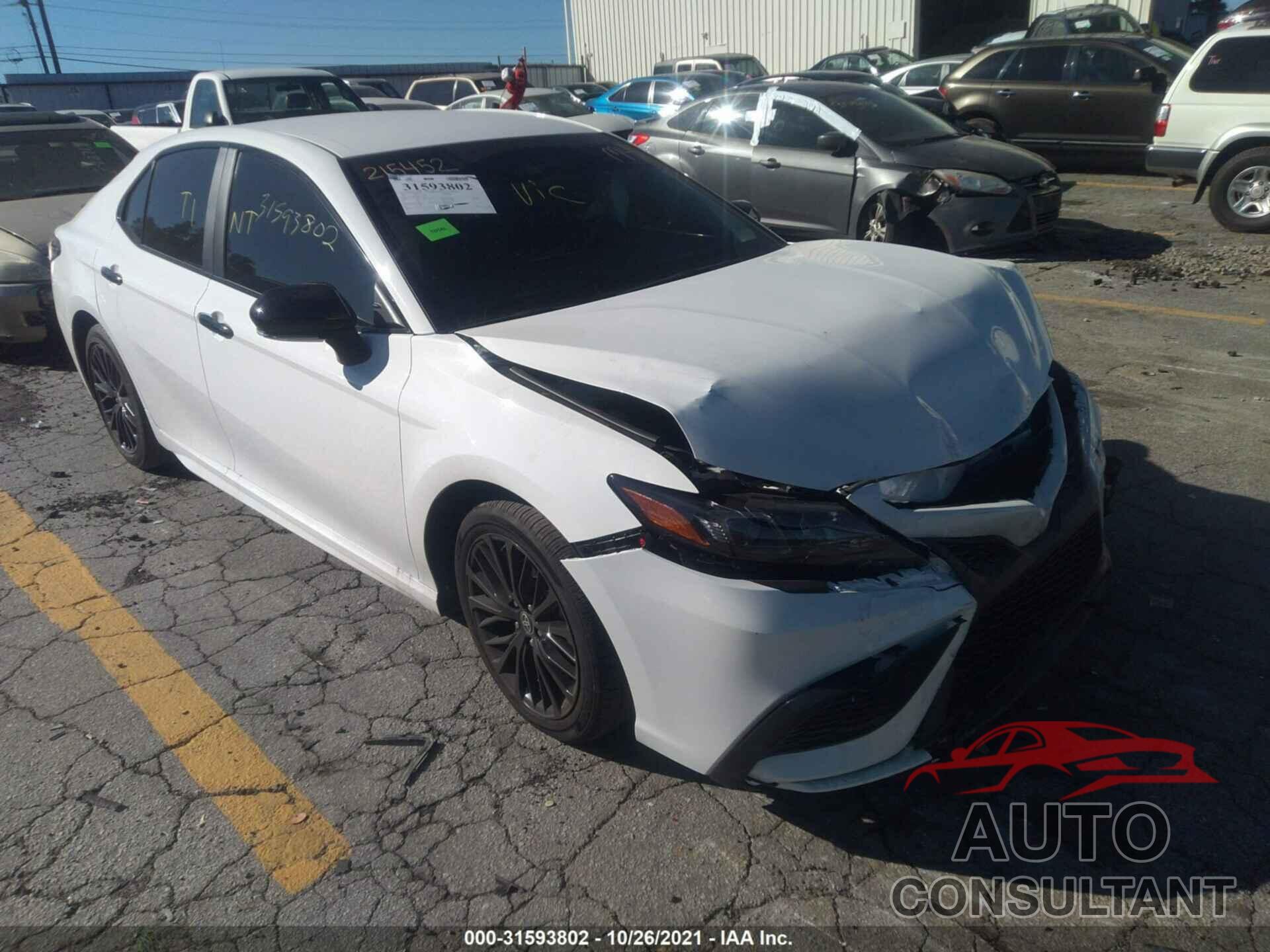 TOYOTA CAMRY 2021 - 4T1T11AK0MU445459