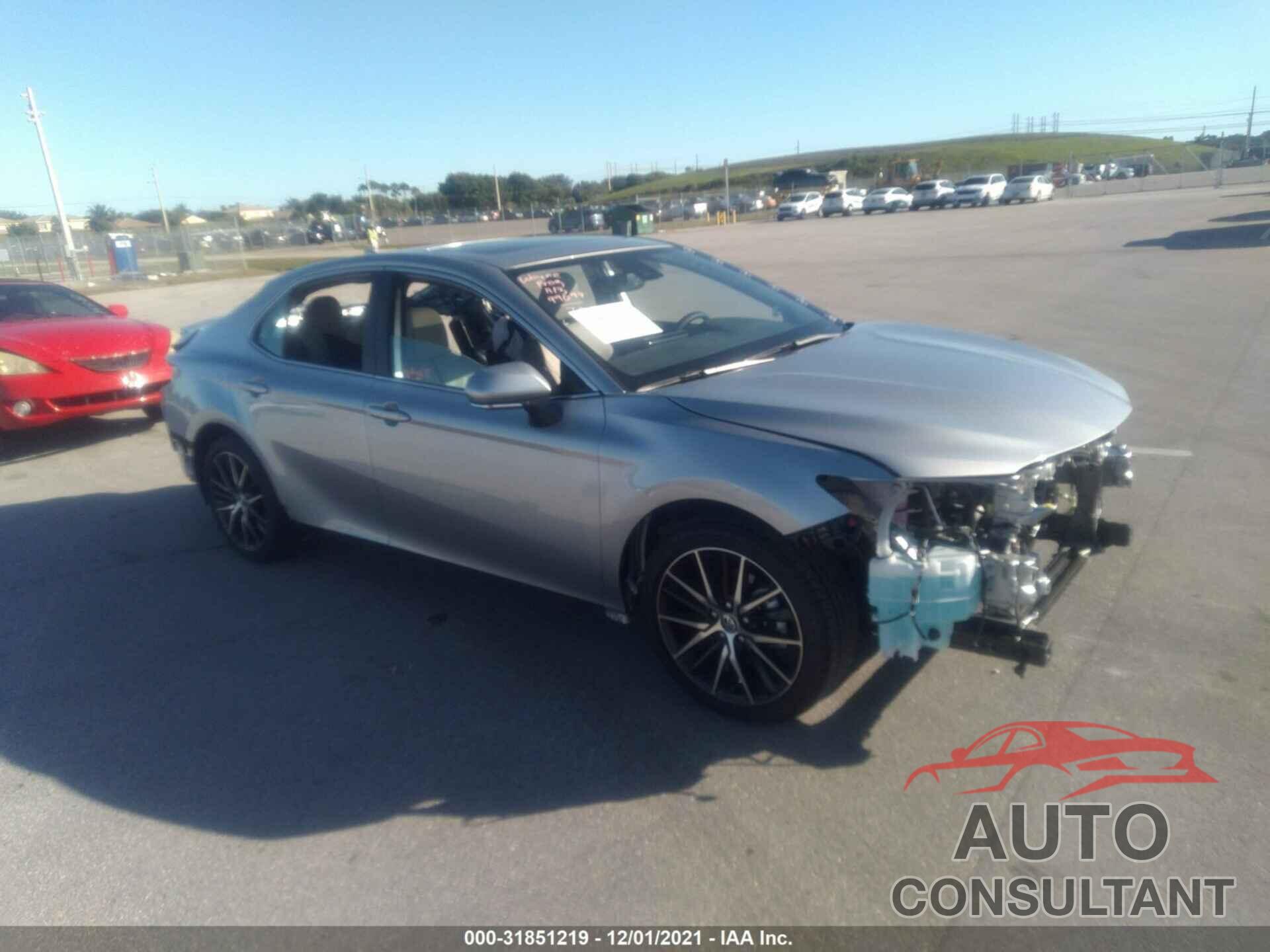 TOYOTA CAMRY 2021 - 4T1T11AK7MU572015