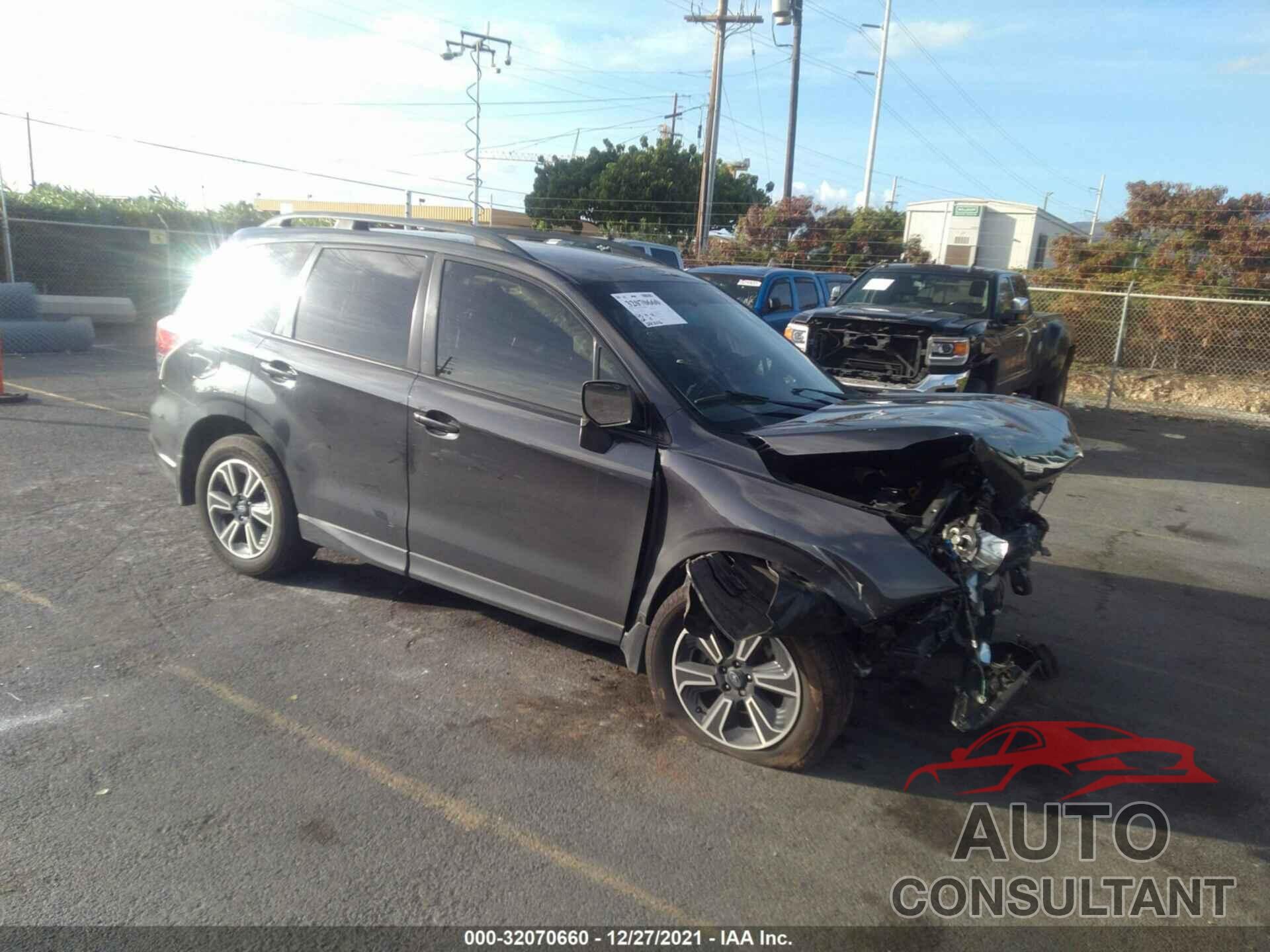 SUBARU FORESTER 2018 - JF2SJABC3JH400240