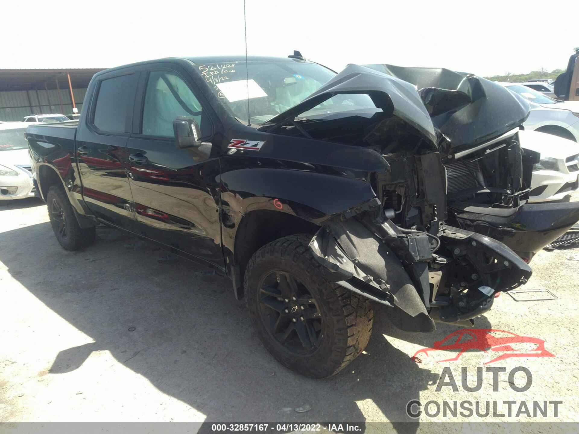 CHEVROLET SILVERADO 1500 2021 - 1GCPYFED4MZ173172