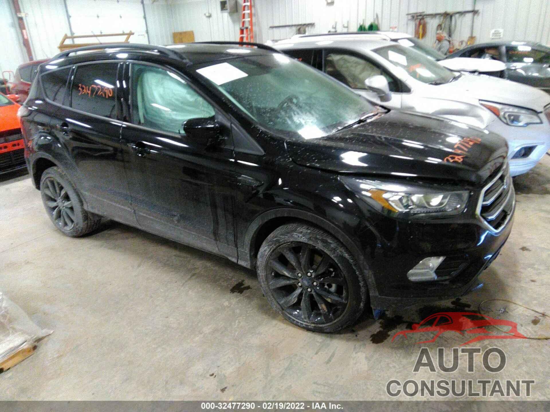 FORD ESCAPE 2018 - 1FMCU9GD0JUA71154