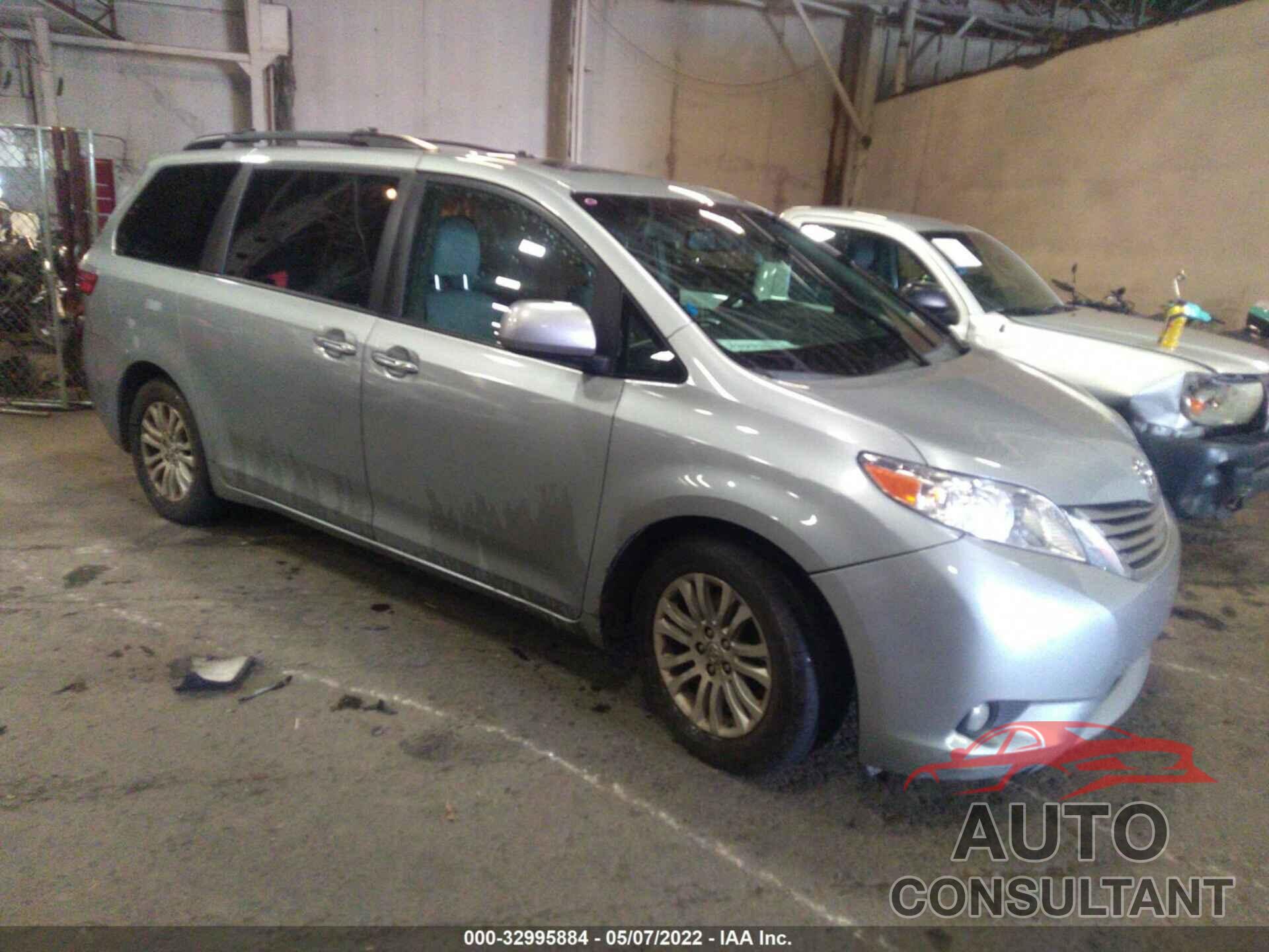 TOYOTA SIENNA 2016 - 5TDYK3DC9GS698117