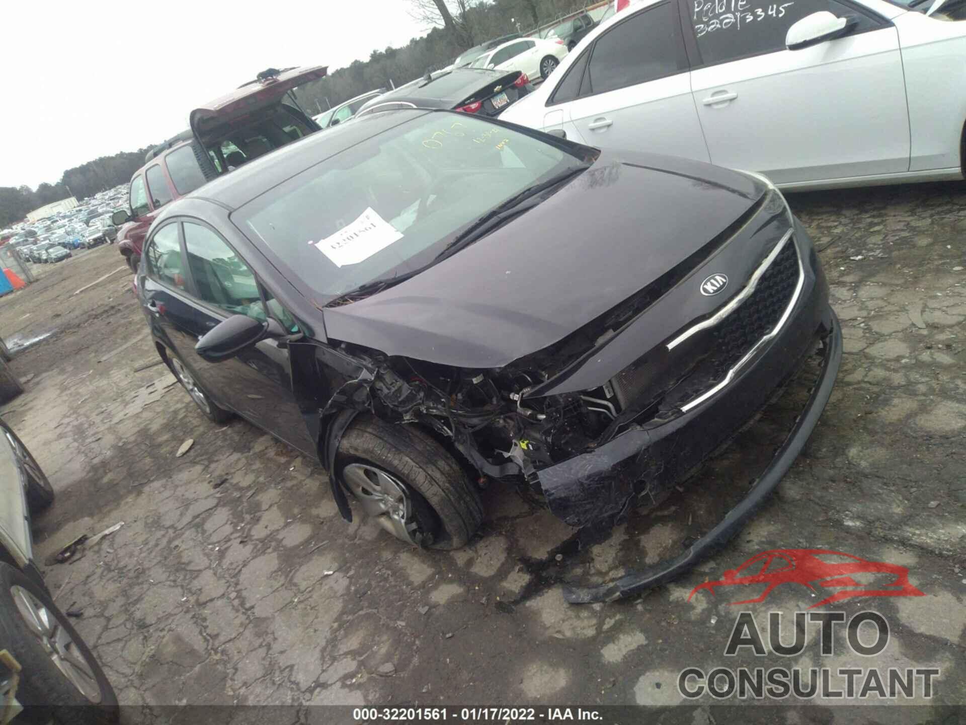 KIA FORTE 2018 - 3KPFK4A78JE240767