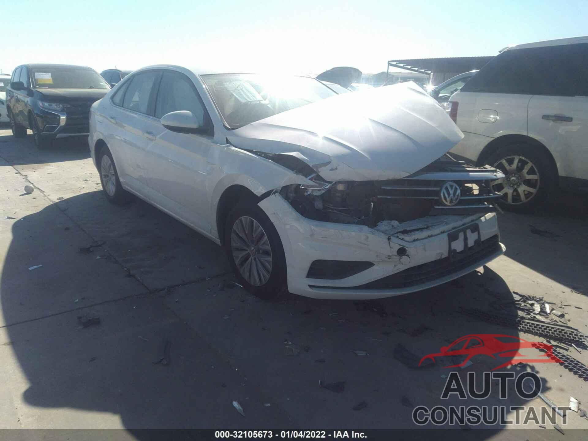 VOLKSWAGEN JETTA 2019 - 3VWC57BUXKM040056