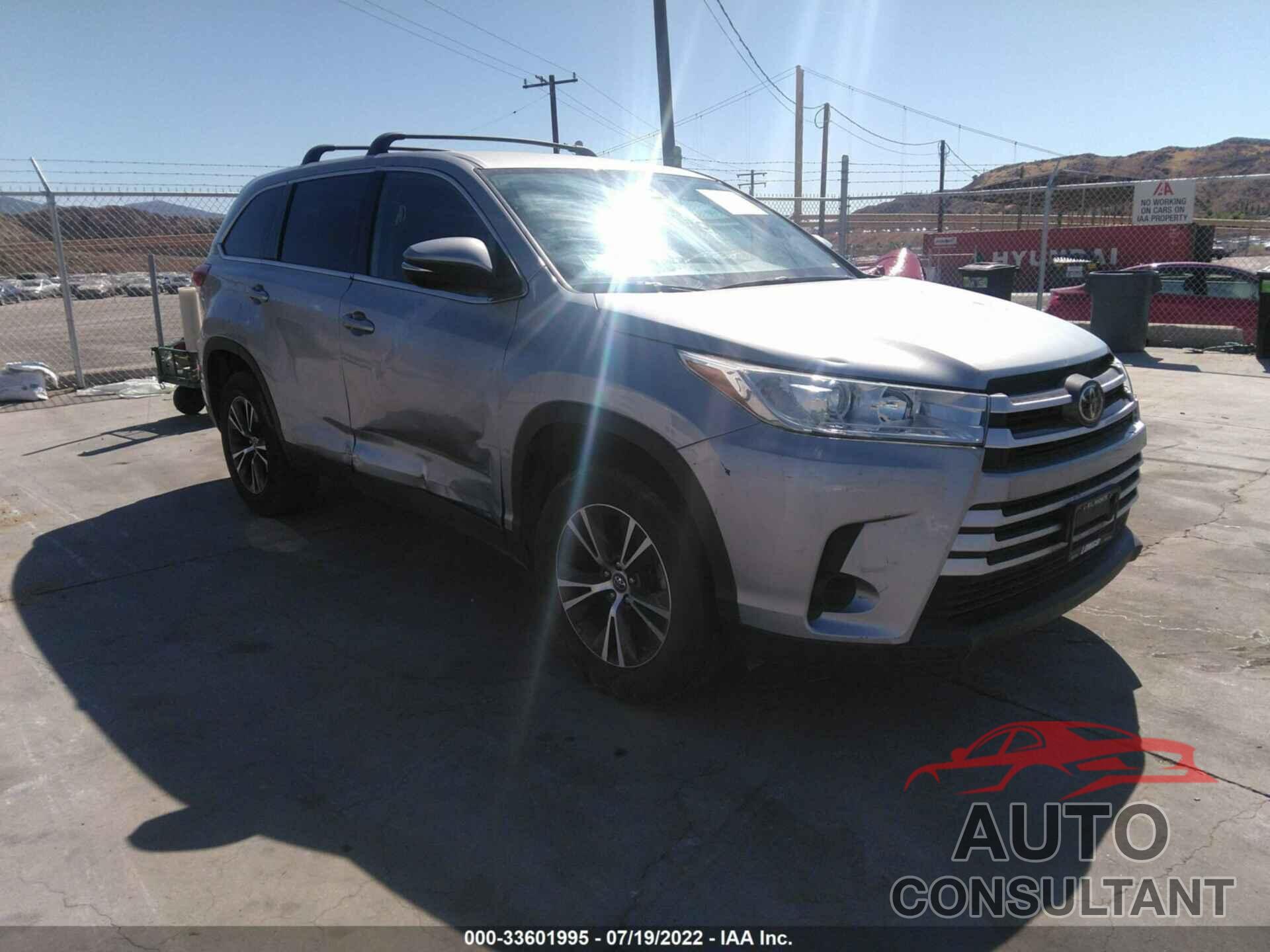 TOYOTA HIGHLANDER 2019 - 5TDZARFH0KS041377