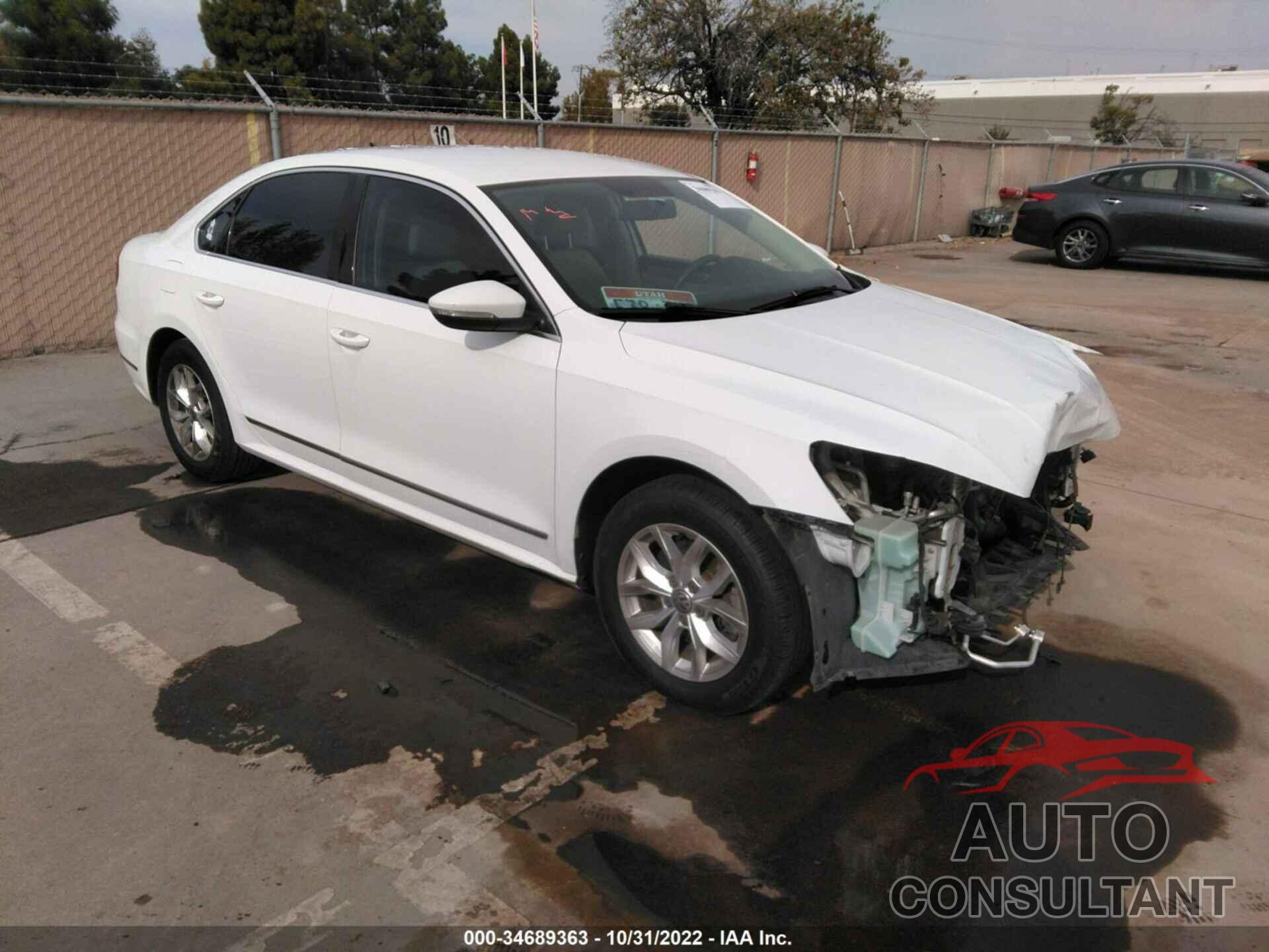 VOLKSWAGEN PASSAT 2017 - 1VWAT7A31HC007303