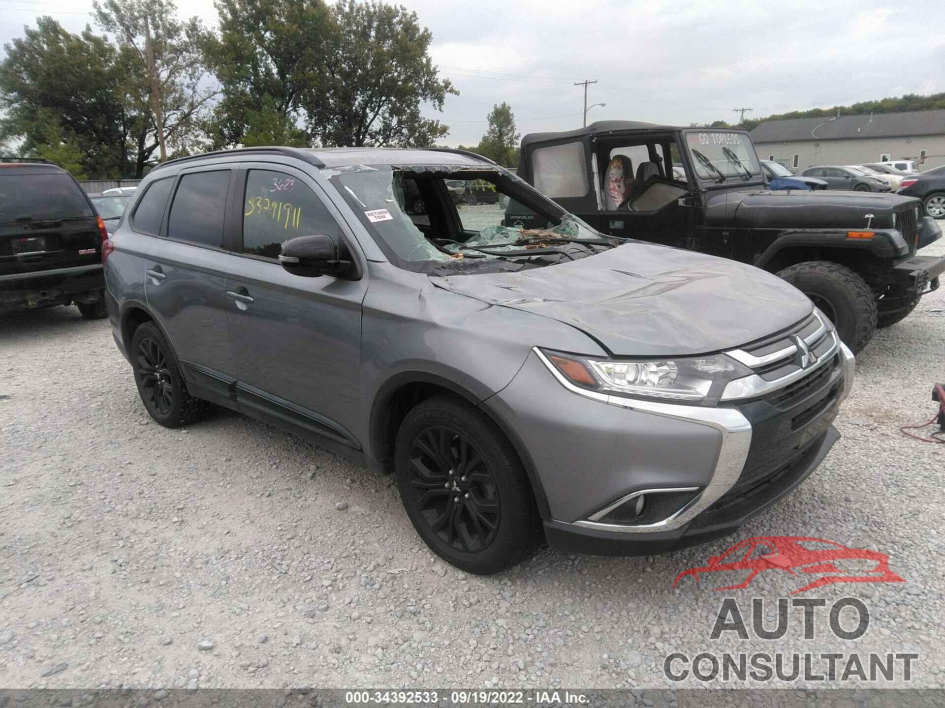 MITSUBISHI OUTLANDER 2018 - JA4AZ3A30JZ049579