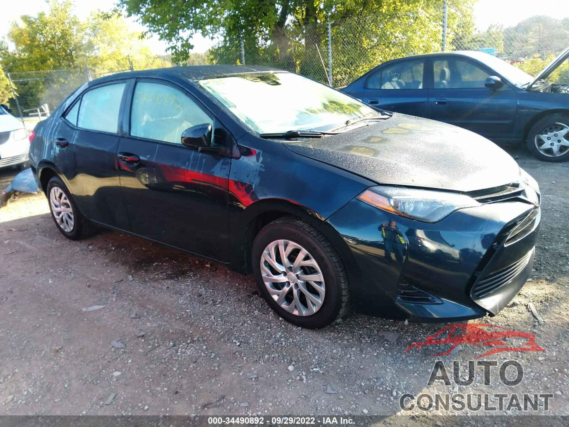 TOYOTA COROLLA 2018 - 2T1BURHE2JC122397