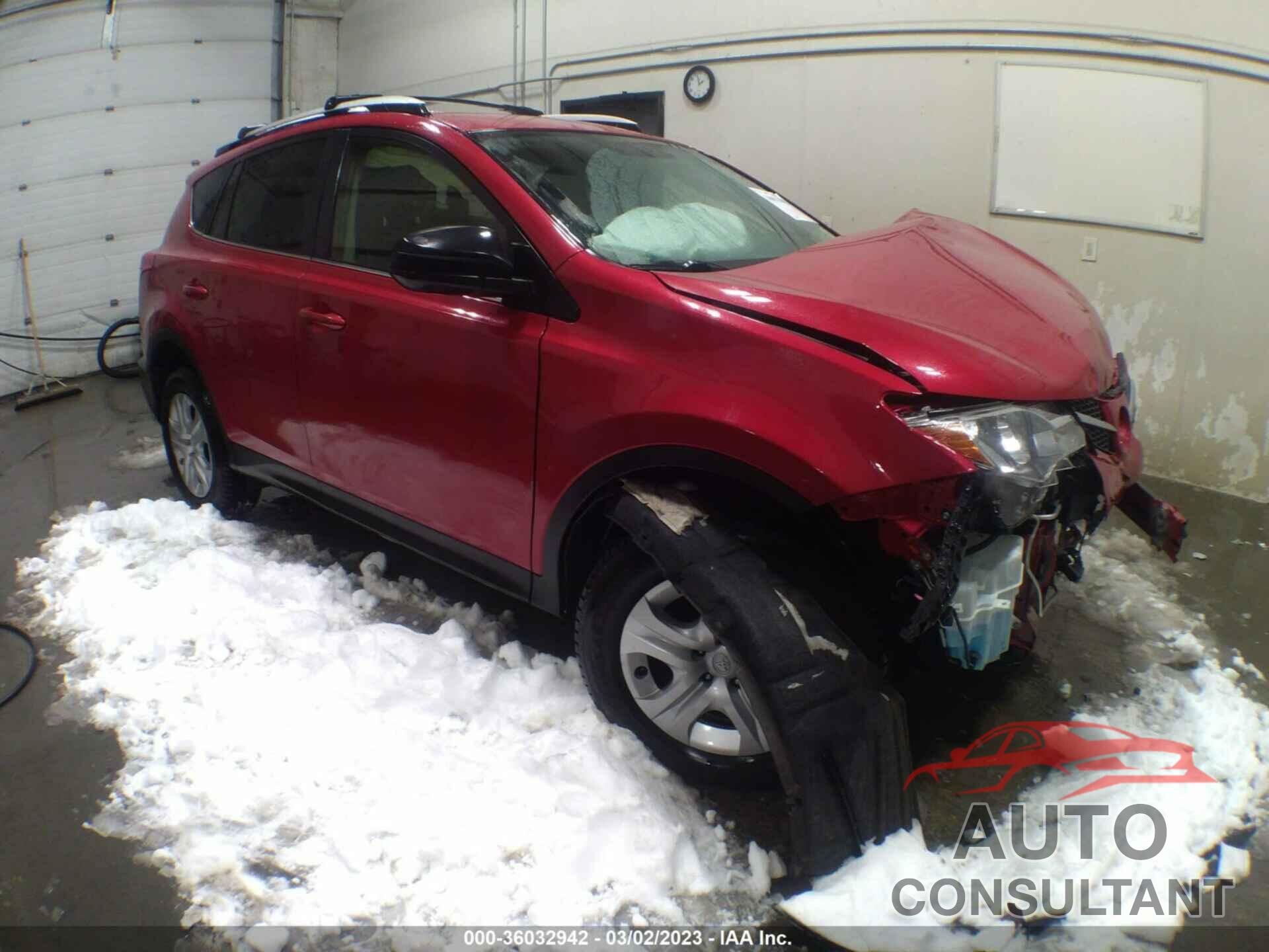 TOYOTA RAV4 2015 - JTMBFREV6FJ038416