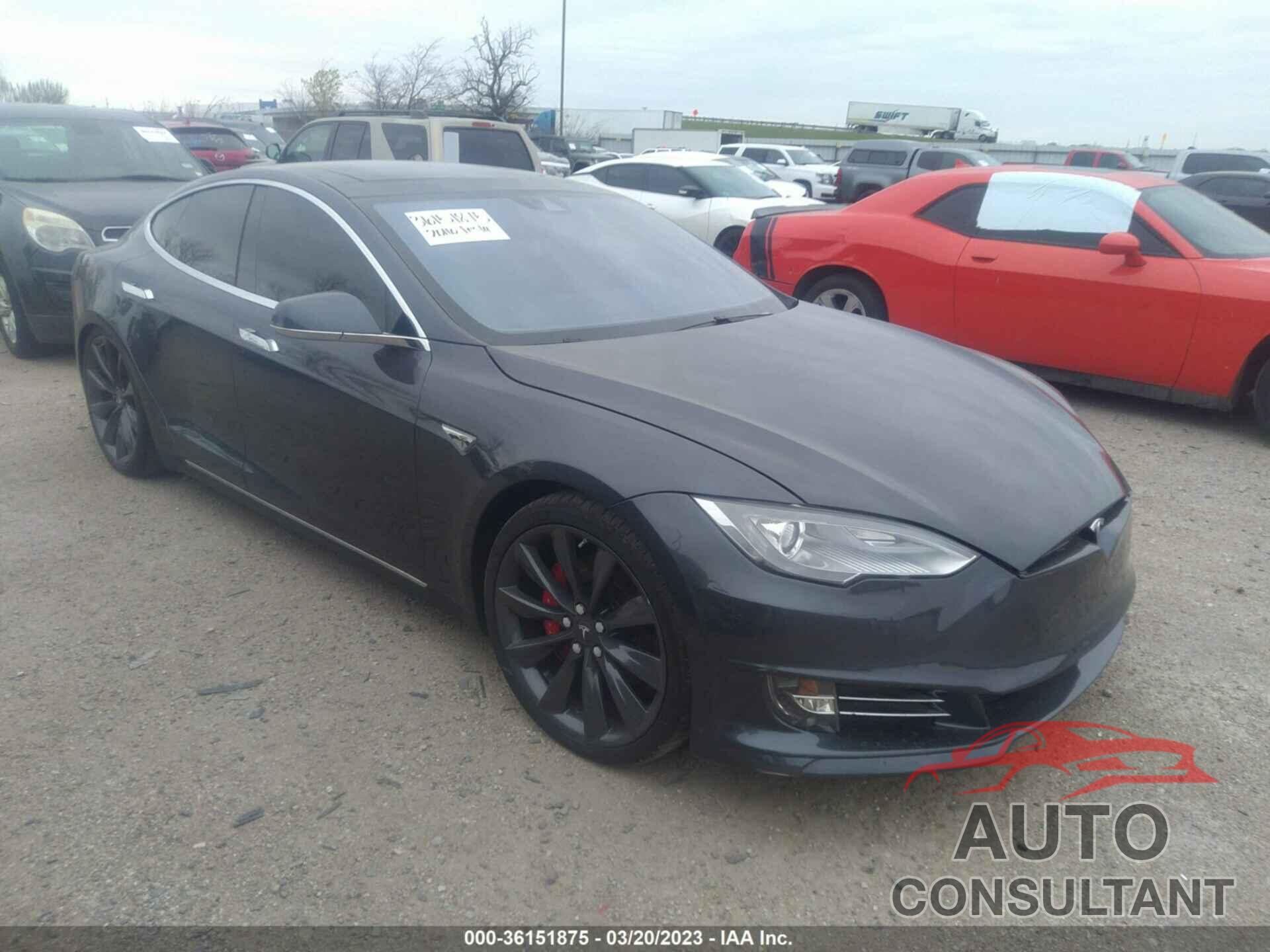 TESLA MODEL S 2016 - 5YJSA1E44GF120211