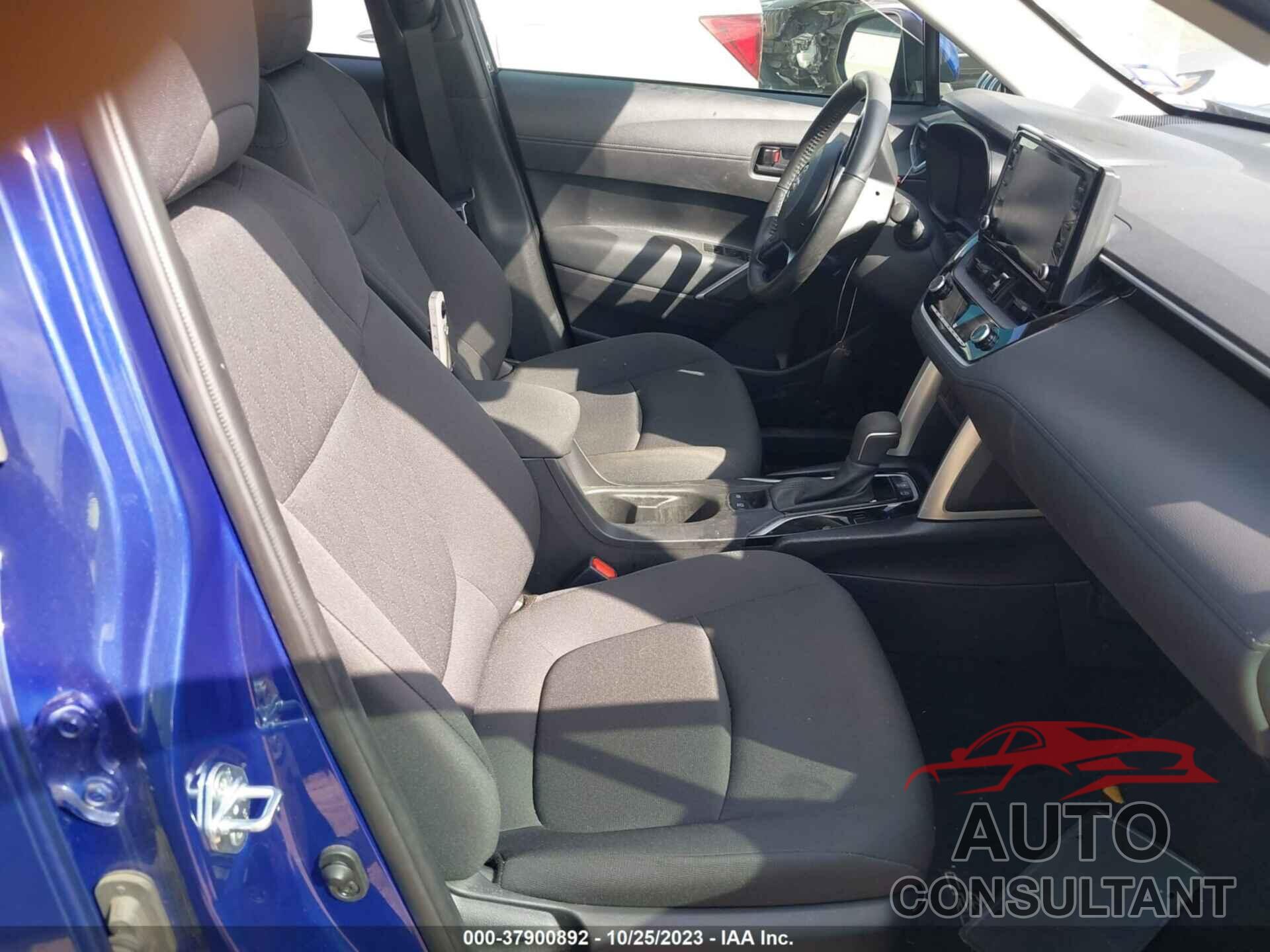 TOYOTA COROLLA CROSS 2022 - 7MUCAAAG1NV017573