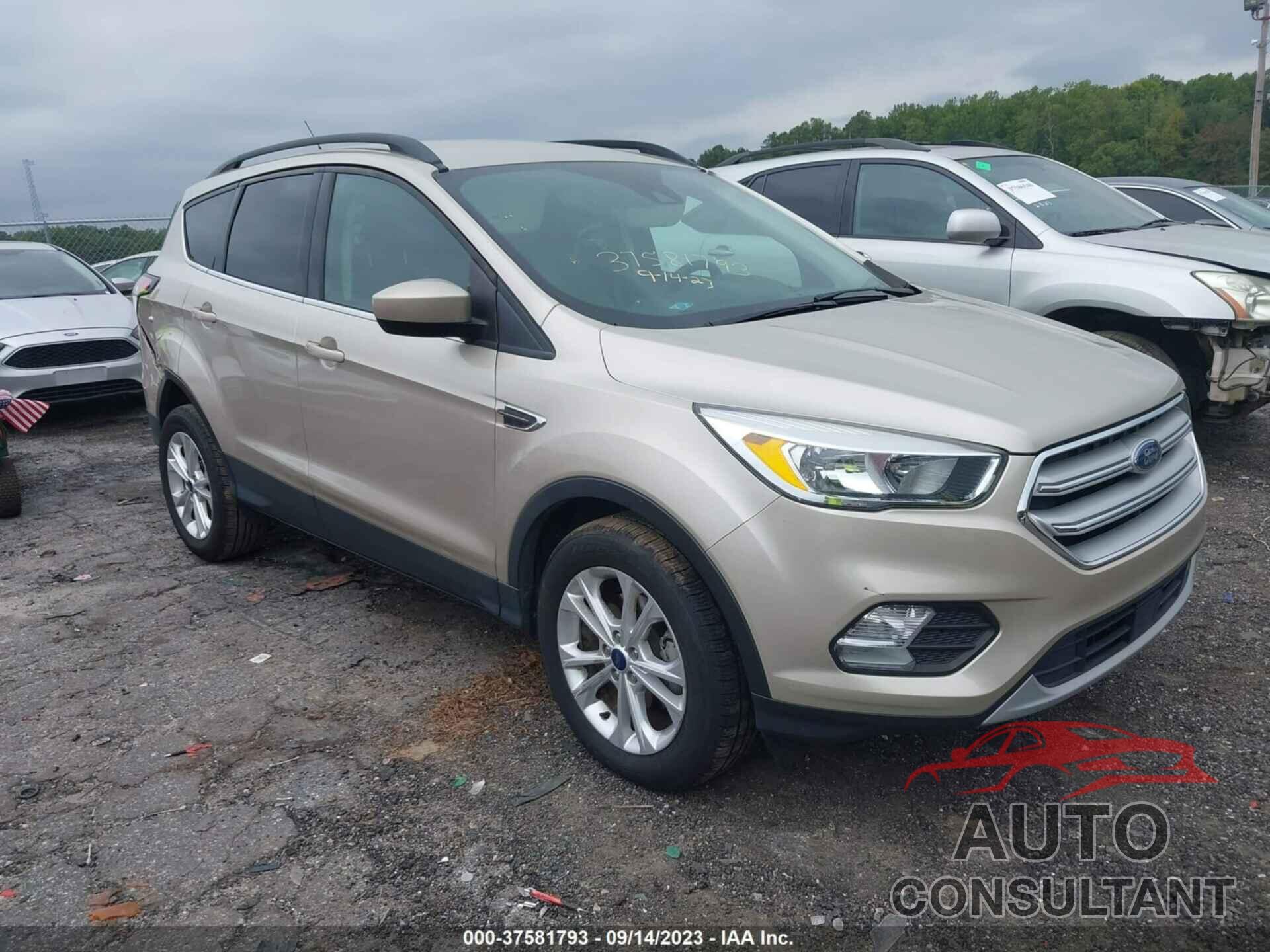 FORD ESCAPE 2018 - 1FMCU0GD7JUB16943