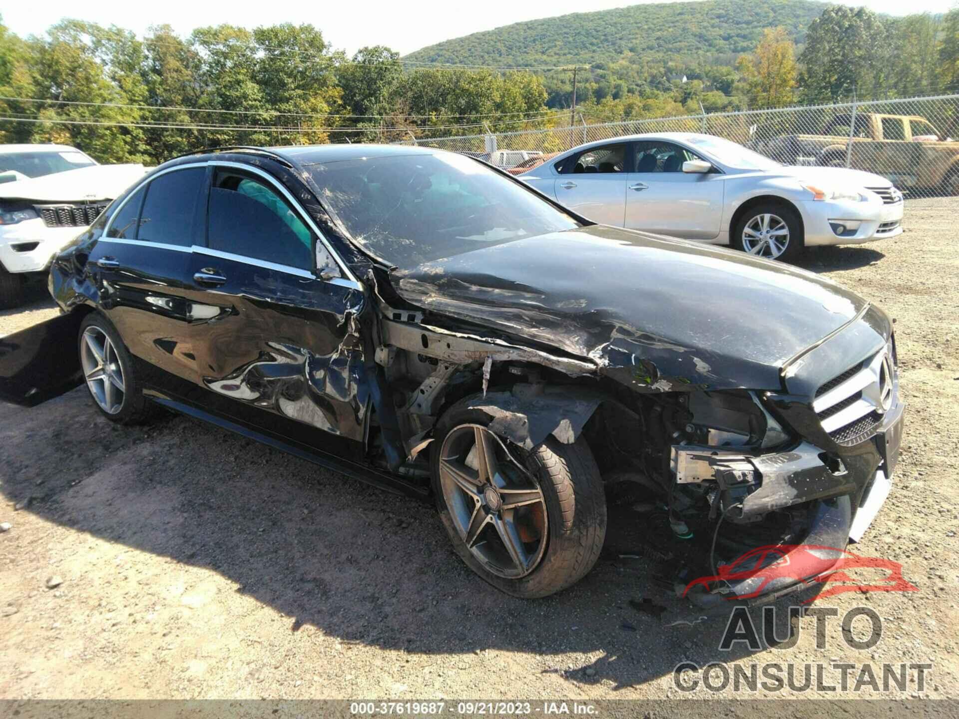 MERCEDES-BENZ C 300 2016 - 55SWF4KB7GU107989