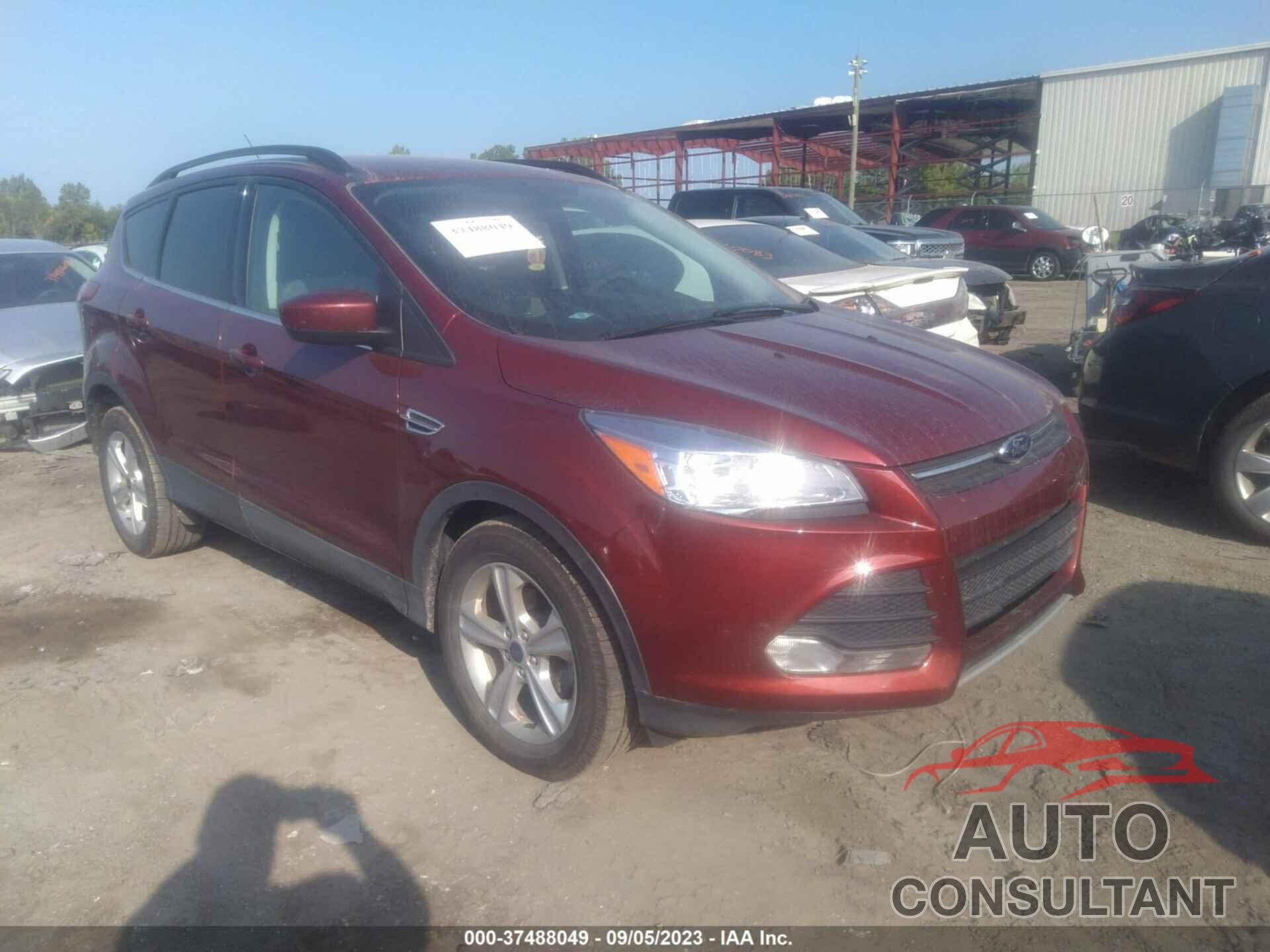 FORD ESCAPE 2015 - 1FMCU0GX1FUB18236