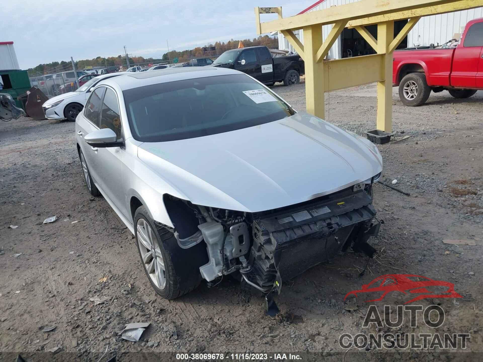 VOLKSWAGEN PASSAT 2017 - 1VWCT7A3XHC017482