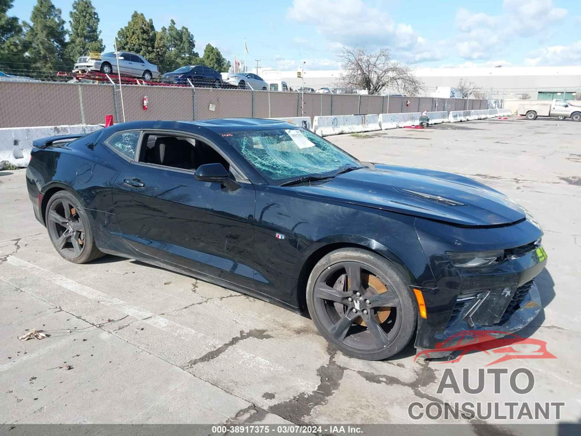 CHEVROLET CAMARO 2018 - 1G1FE1R71J0190662