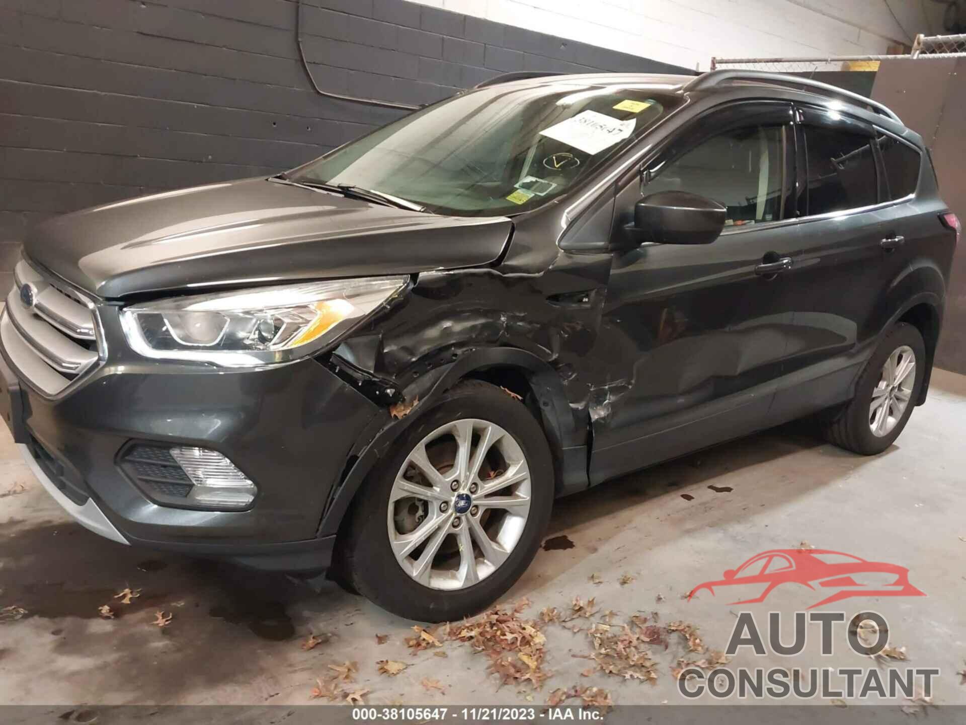 FORD ESCAPE 2018 - 1FMCU9HD0JUD12287