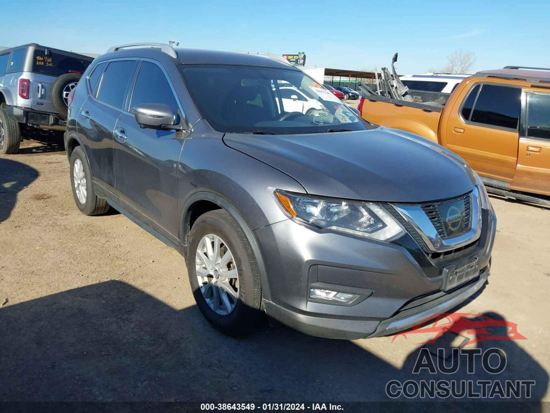 NISSAN ROGUE 2017 - KNMAT2MT7HP606619