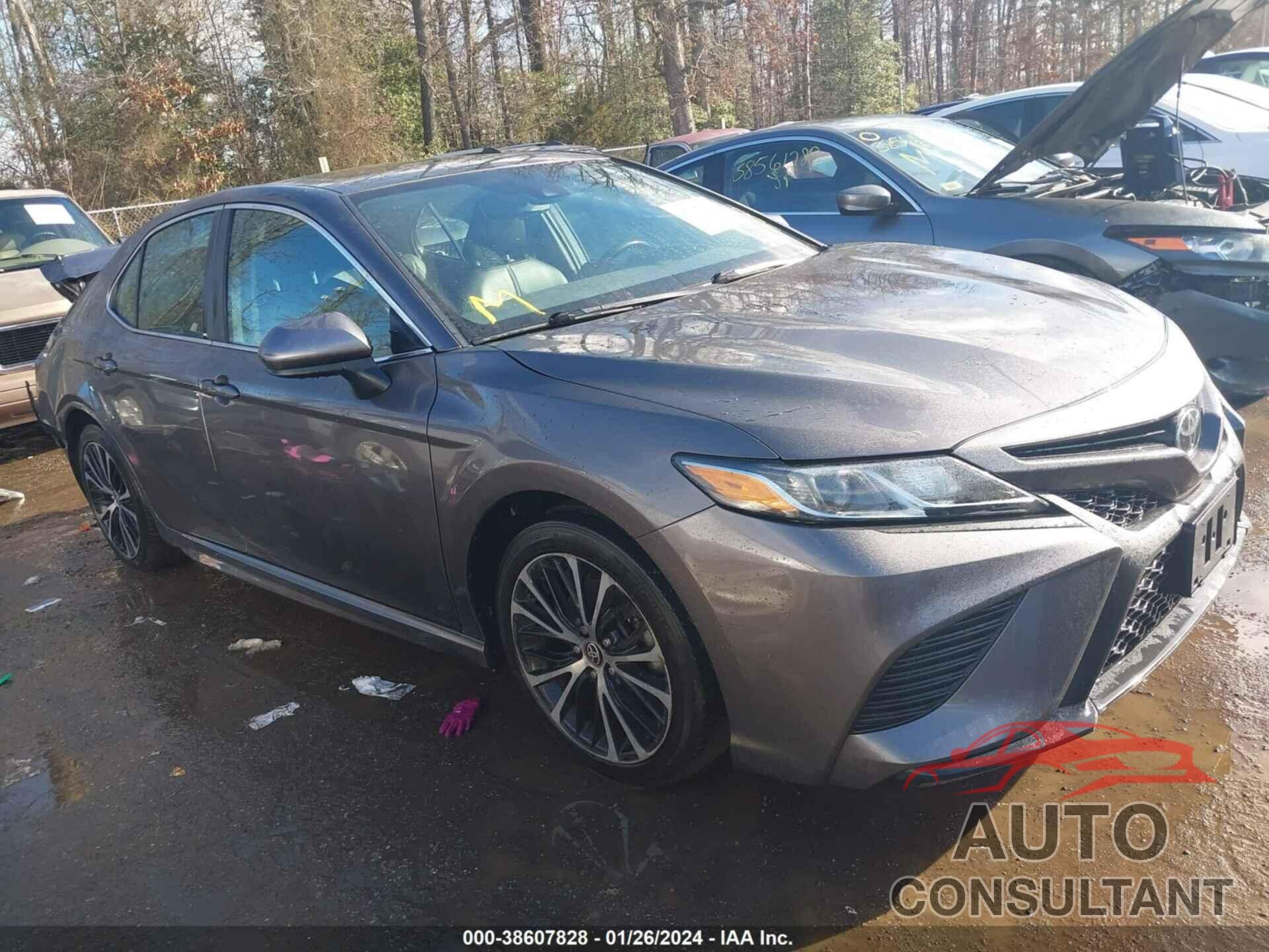 TOYOTA CAMRY 2020 - 4T1G11AK3LU980446