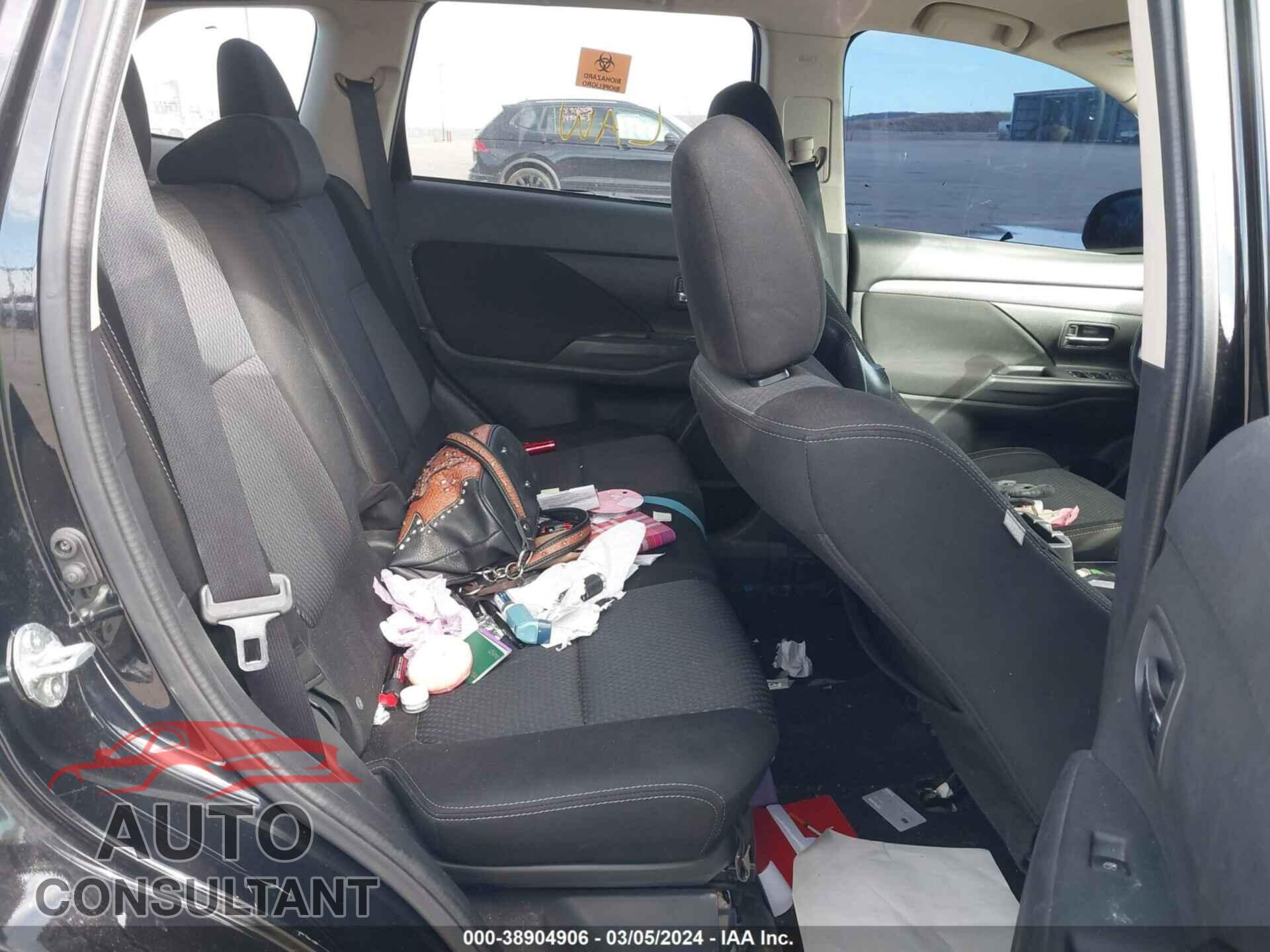 MITSUBISHI OUTLANDER 2017 - JA4AZ2A34HZ028366