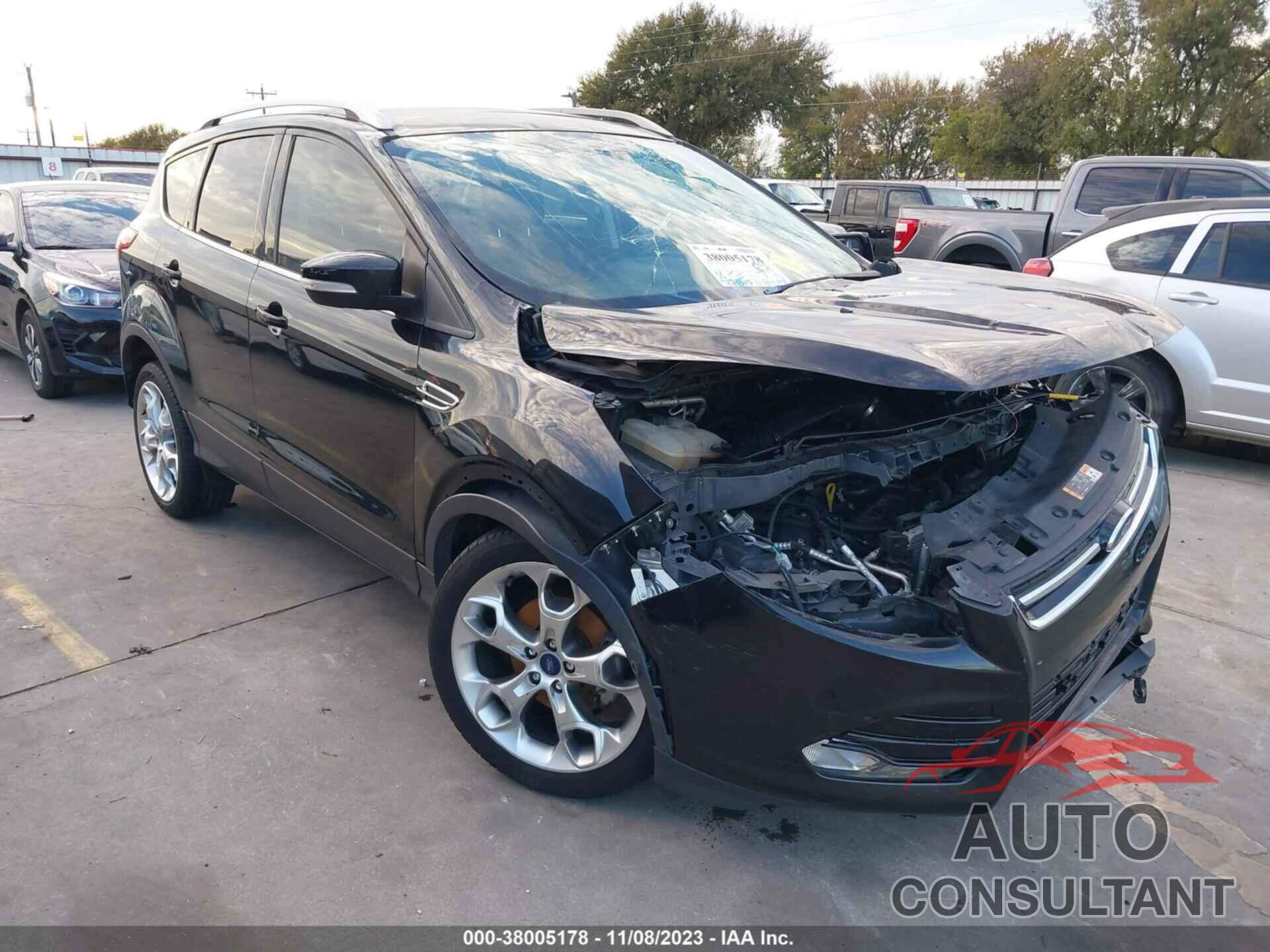 FORD ESCAPE 2015 - 1FMCU0JX8FUB05072