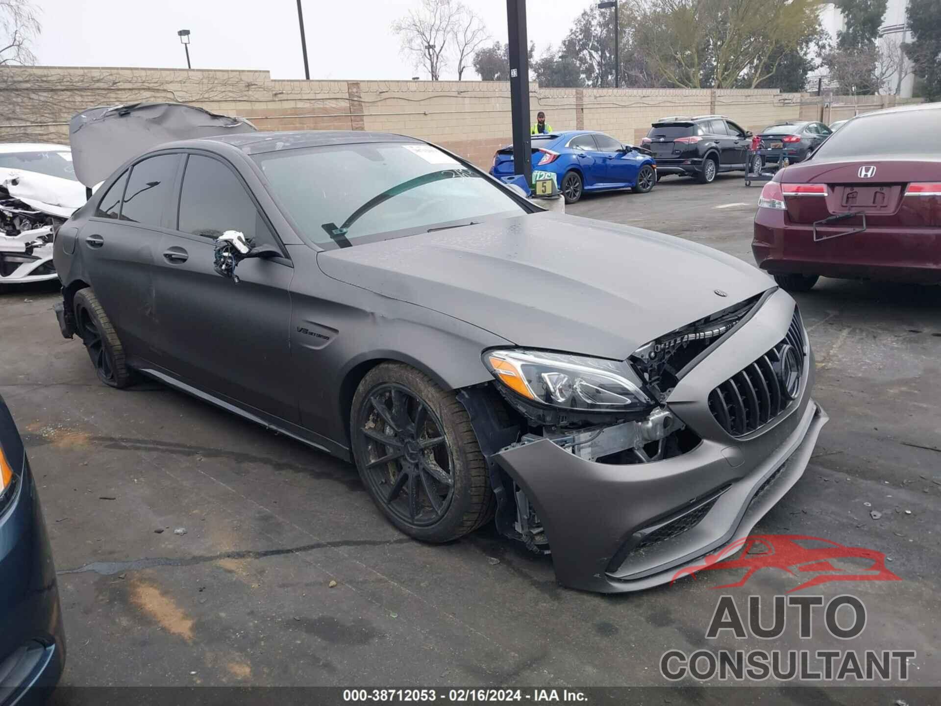 MERCEDES-BENZ AMG C 63 2017 - 55SWF8GB2HU221674