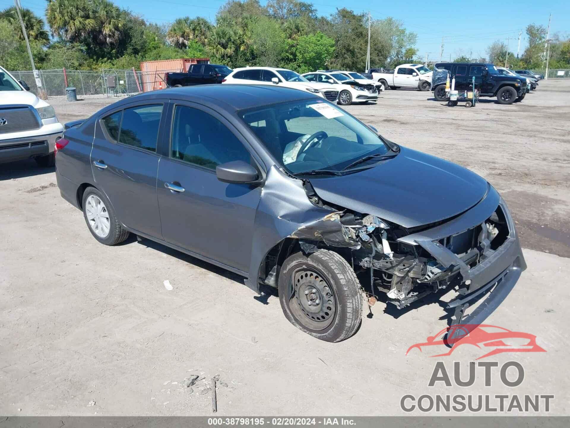 NISSAN VERSA 2019 - 3N1CN7AP4KL851942