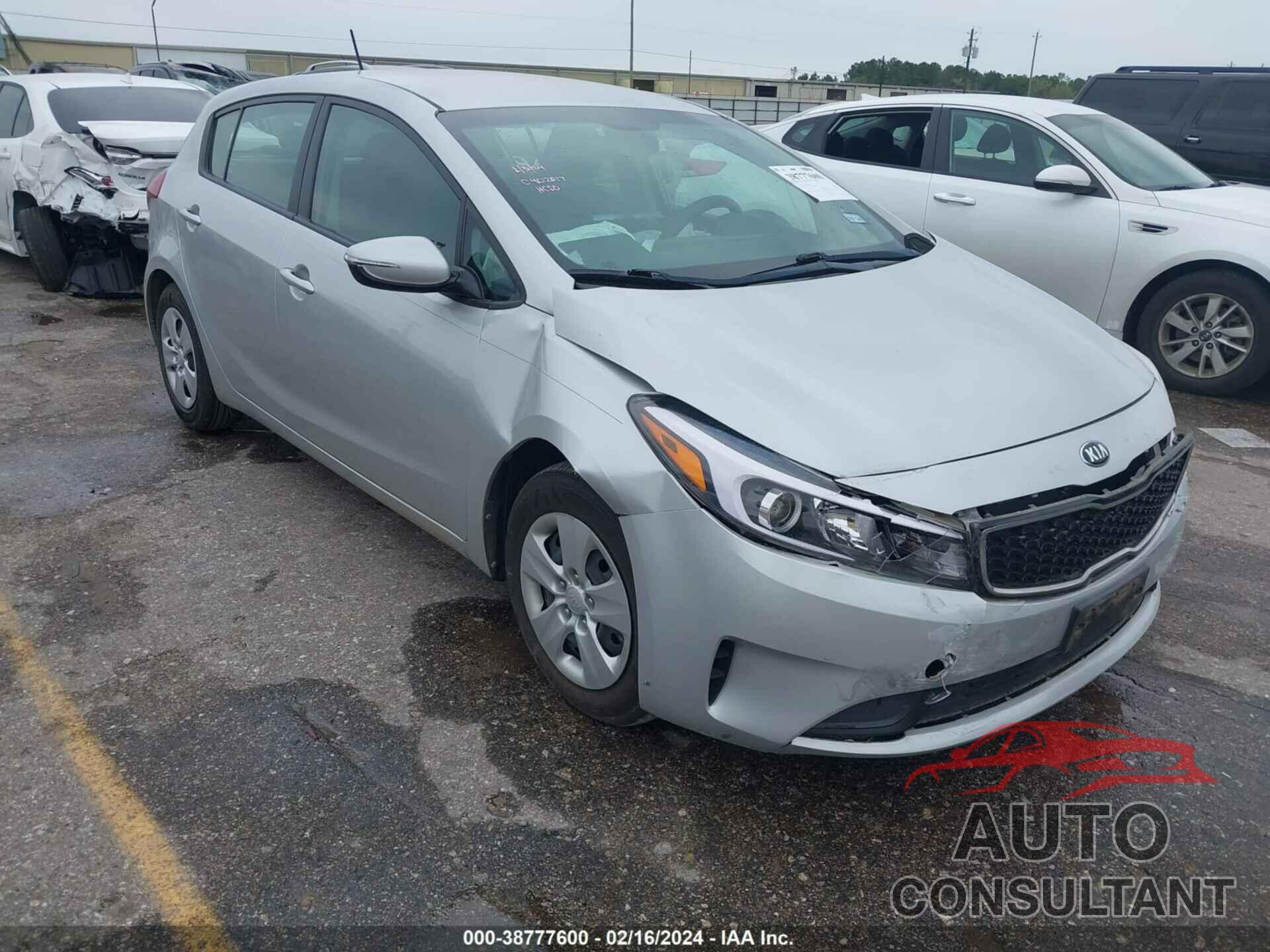 KIA FORTE 2017 - KNAFK5A84H5694595