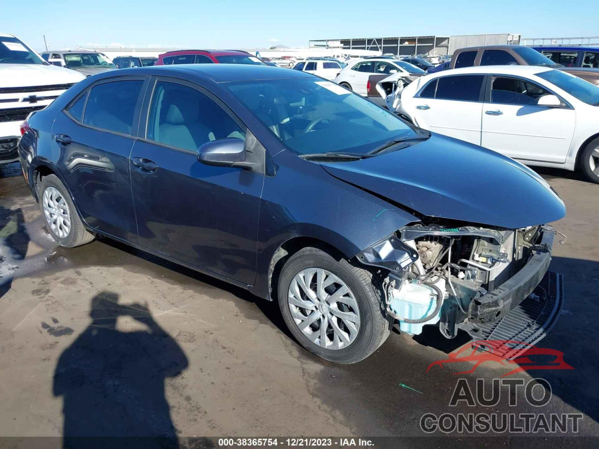 TOYOTA COROLLA 2018 - 2T1BURHE3JC117192