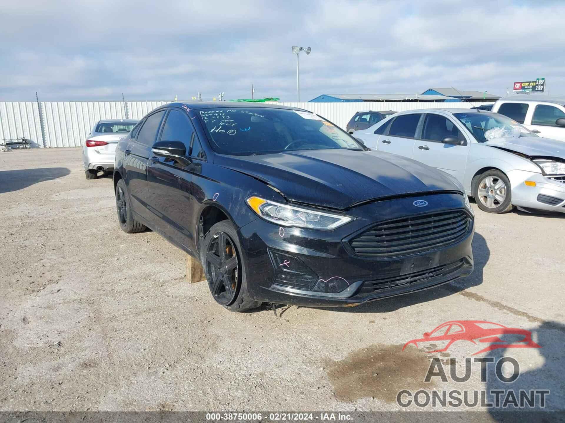 FORD FUSION HYBRID 2019 - 3FA6P0MU1KR140005